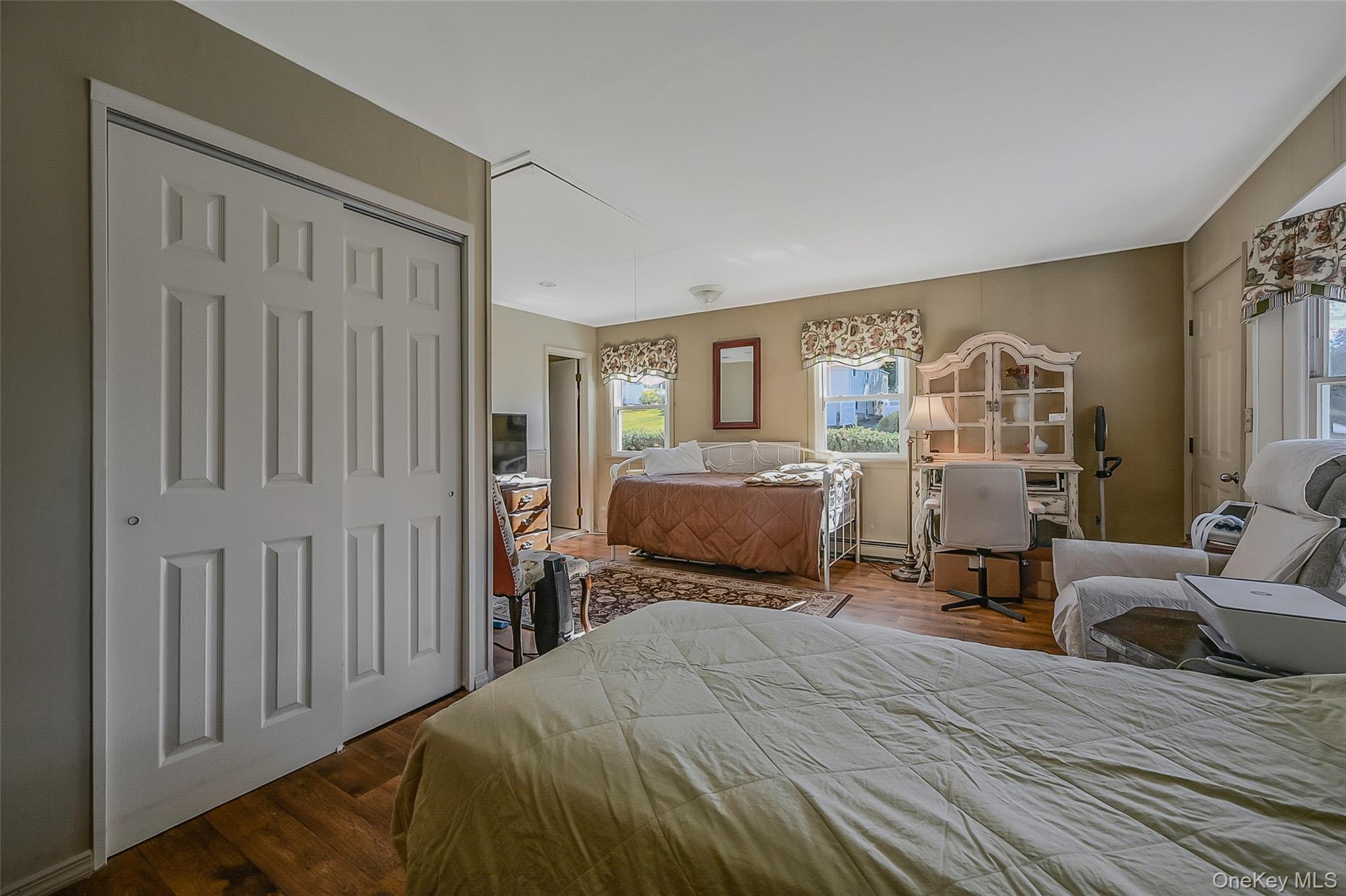 Single Family Washington Heights  Suffolk County, NY 11784, MLS-932121-19