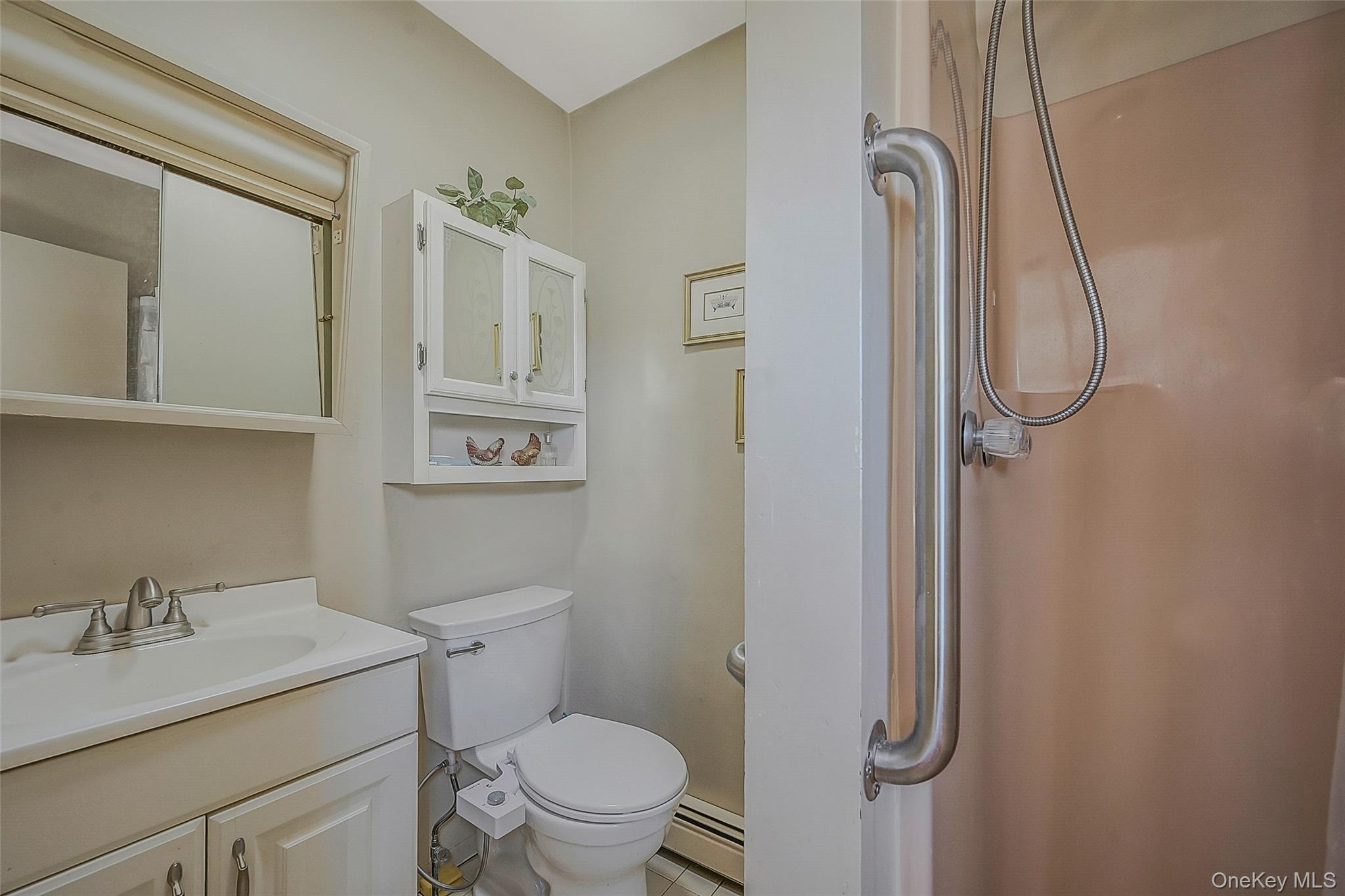 Single Family Washington Heights  Suffolk County, NY 11784, MLS-932121-20