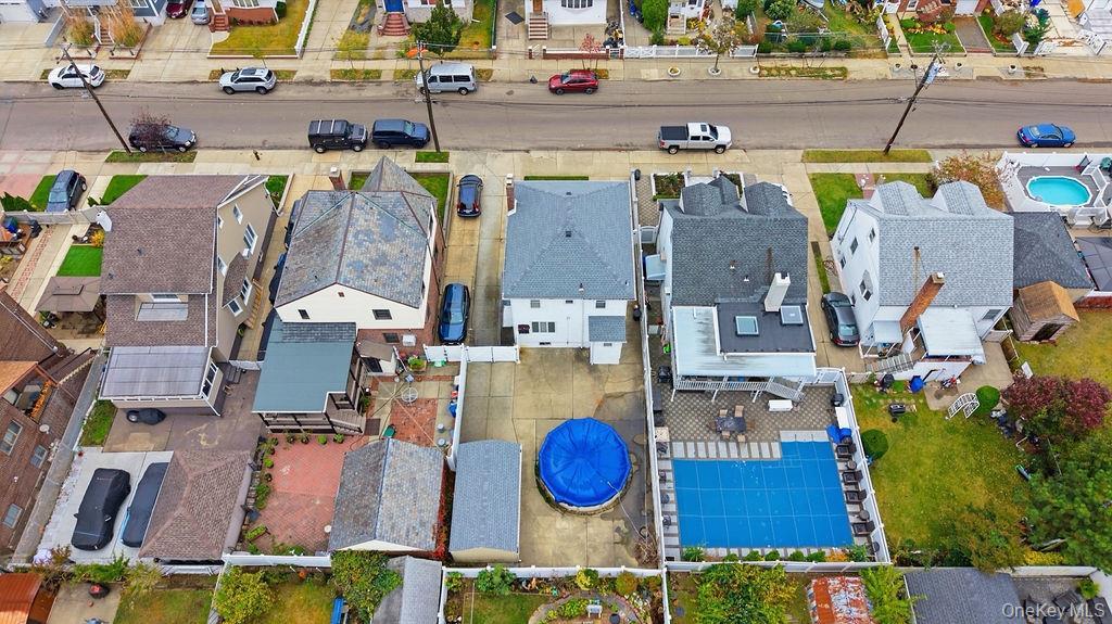 Single Family 99th  Queens, NY 11414, MLS-932136-25