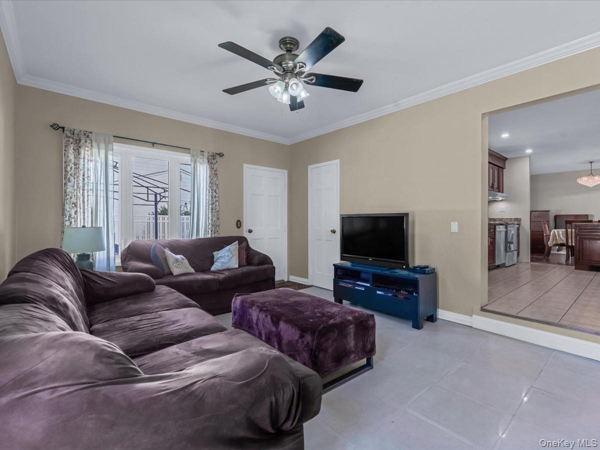 Single Family Paul Suffolk County, NY 11703, MLS-932138-14