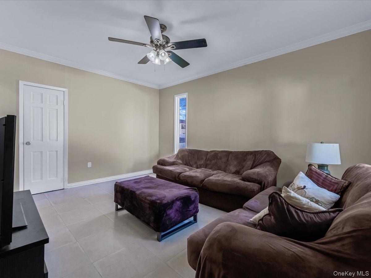 Single Family Paul Suffolk County, NY 11703, MLS-932138-15