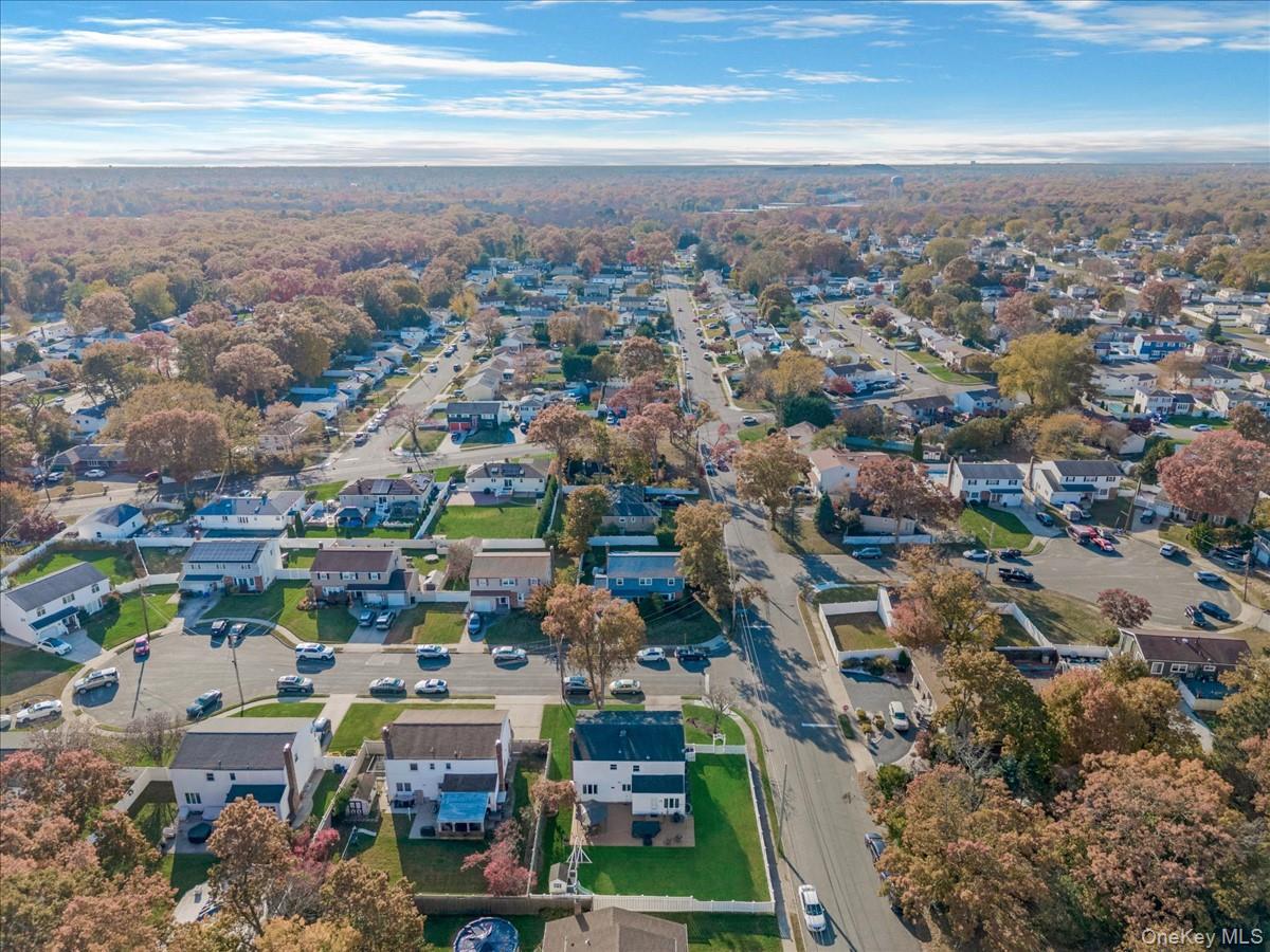 Single Family Paul  Suffolk County, NY 11703, MLS-932138-32