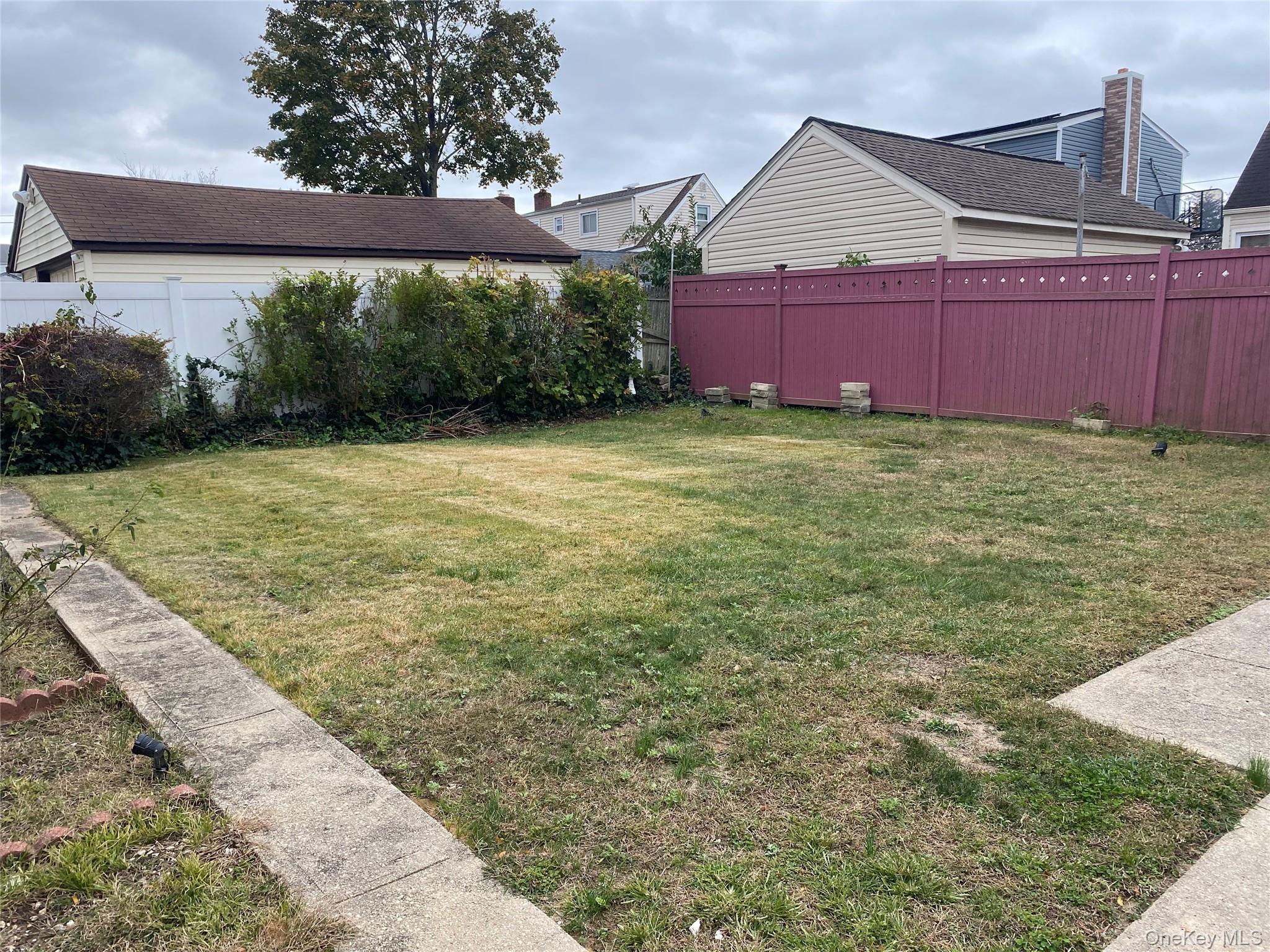 Single Family Beech  Nassau County, NY 11580, MLS-932142-8