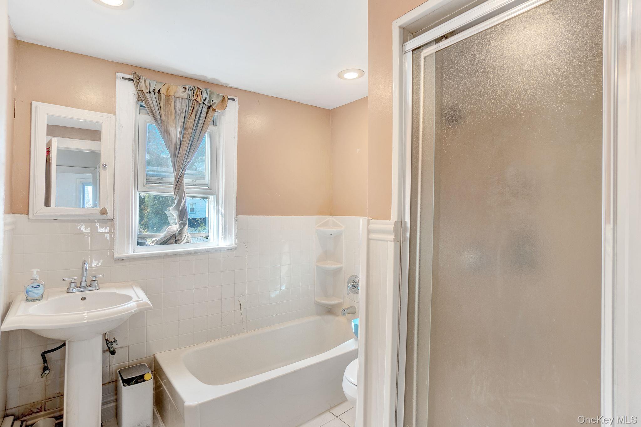 Single Family 211th St  Queens, NY 11411, MLS-932186-21