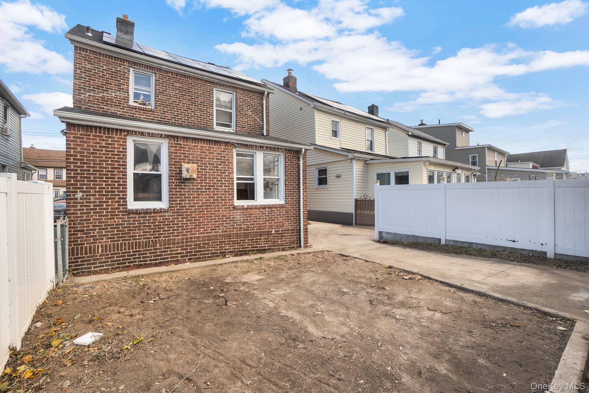 Single Family 211th St  Queens, NY 11411, MLS-932186-27