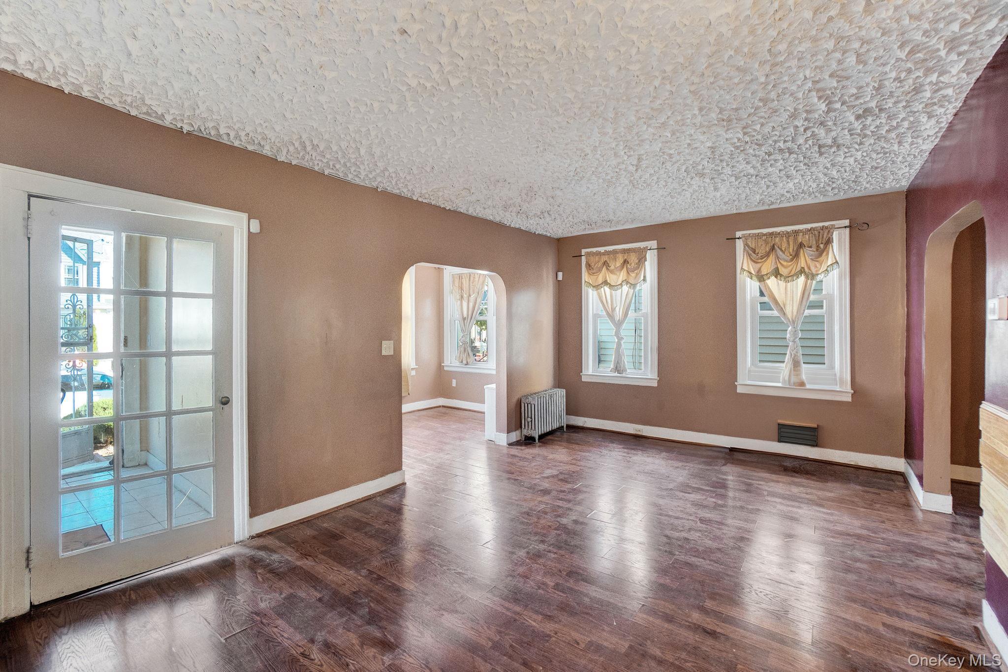 Single Family 211th St  Queens, NY 11411, MLS-932186-5