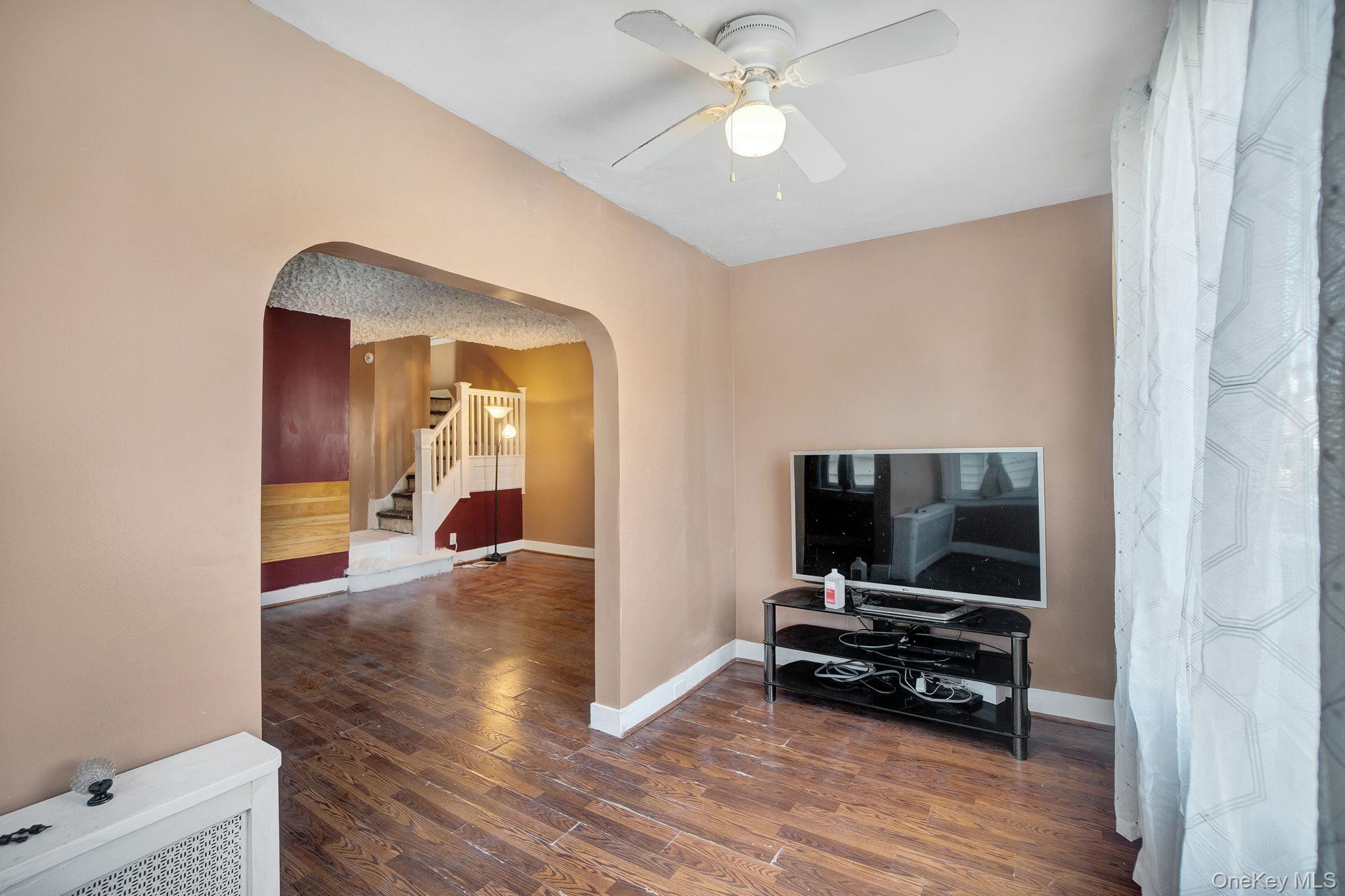 Single Family 211th St  Queens, NY 11411, MLS-932186-9