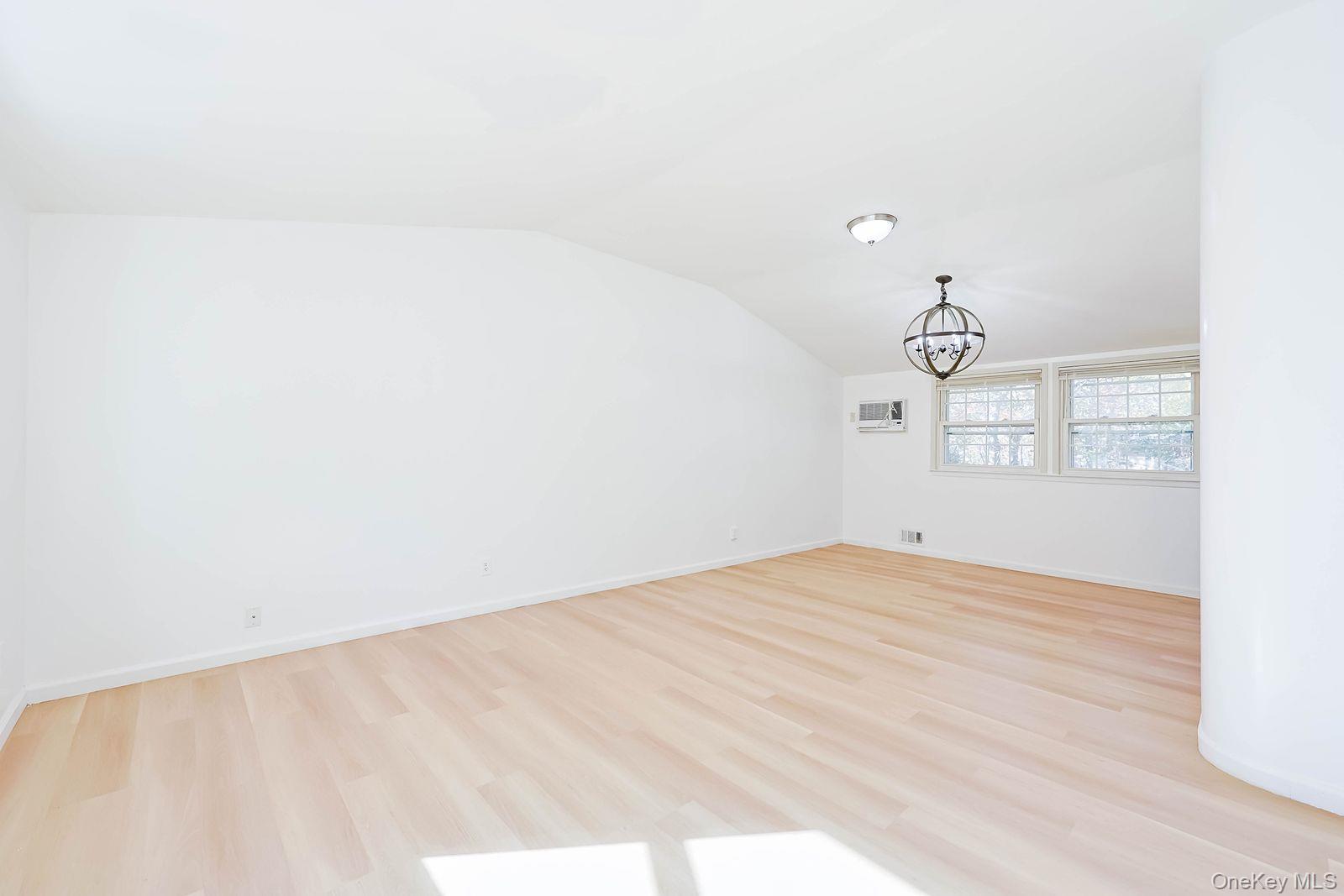 Single Family Mayflower  Suffolk County, NY 11733, MLS-932190-10