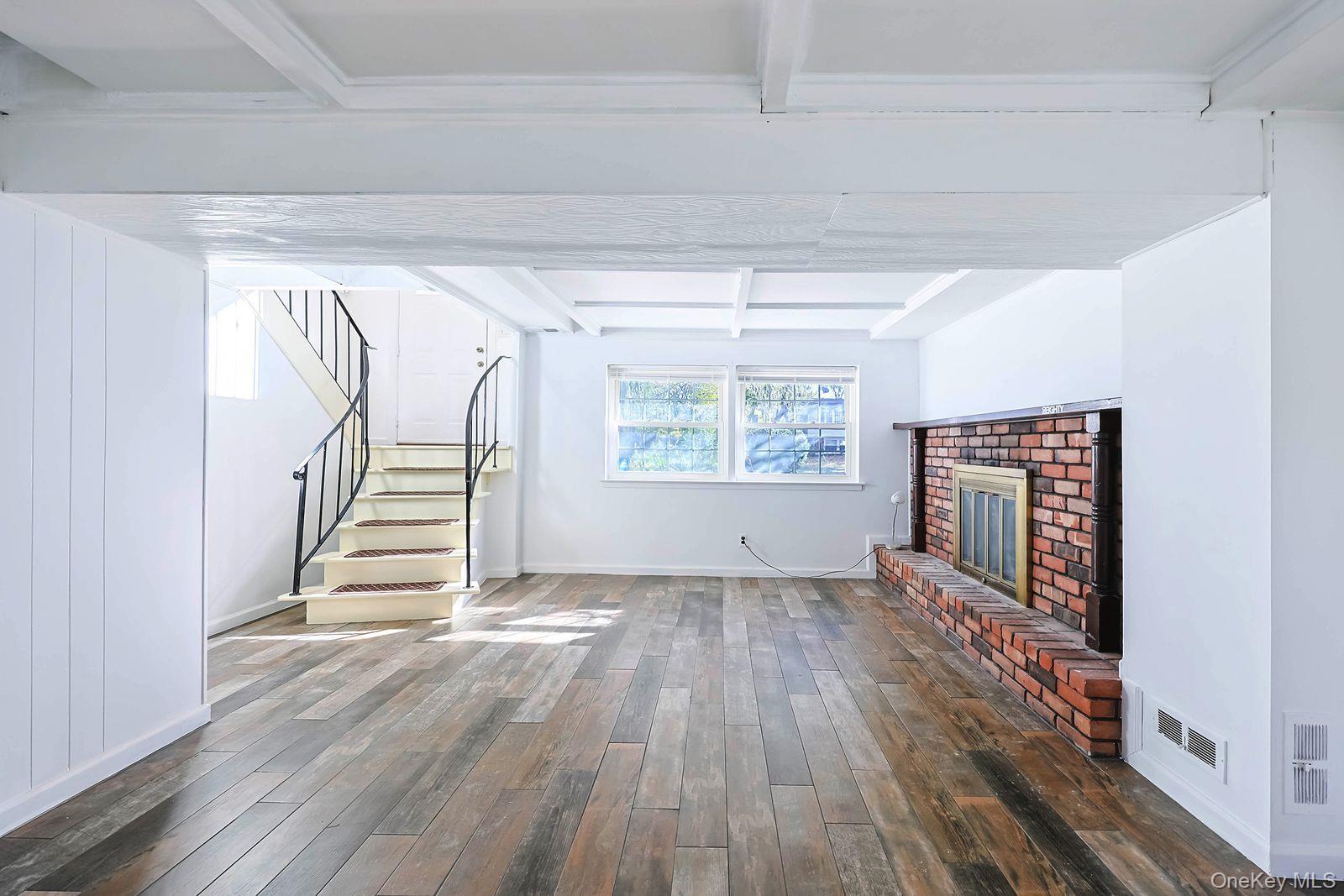 Single Family Mayflower  Suffolk County, NY 11733, MLS-932190-13