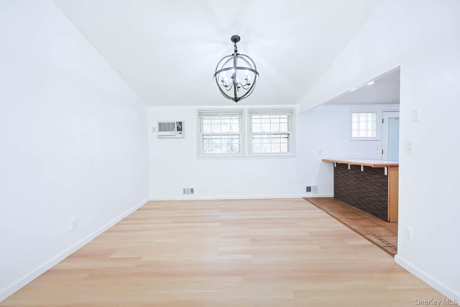 Single Family Mayflower  Suffolk County, NY 11733, MLS-932190-15