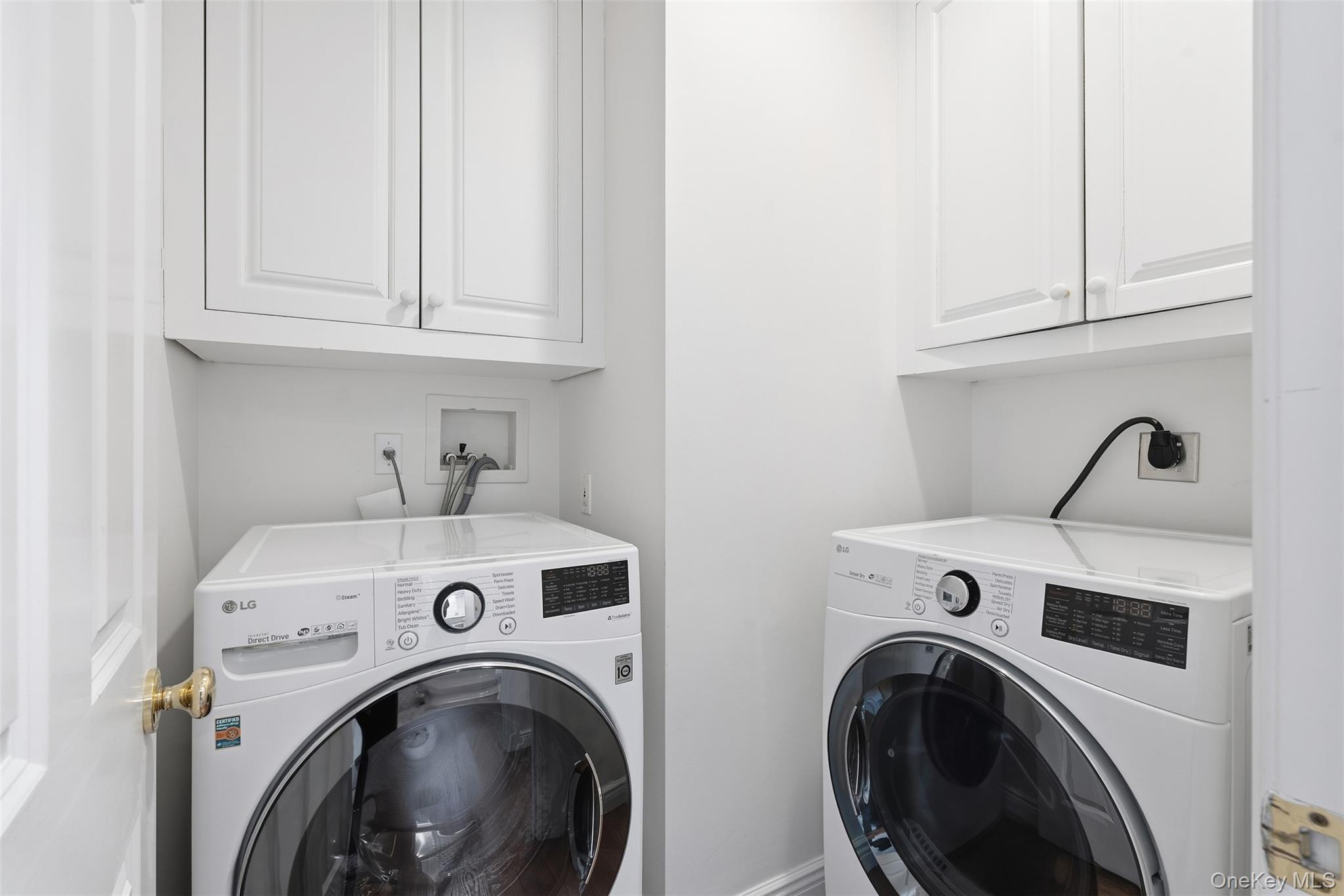 Single Family Spring House Westchester County, NY 10576, MLS-932202-26