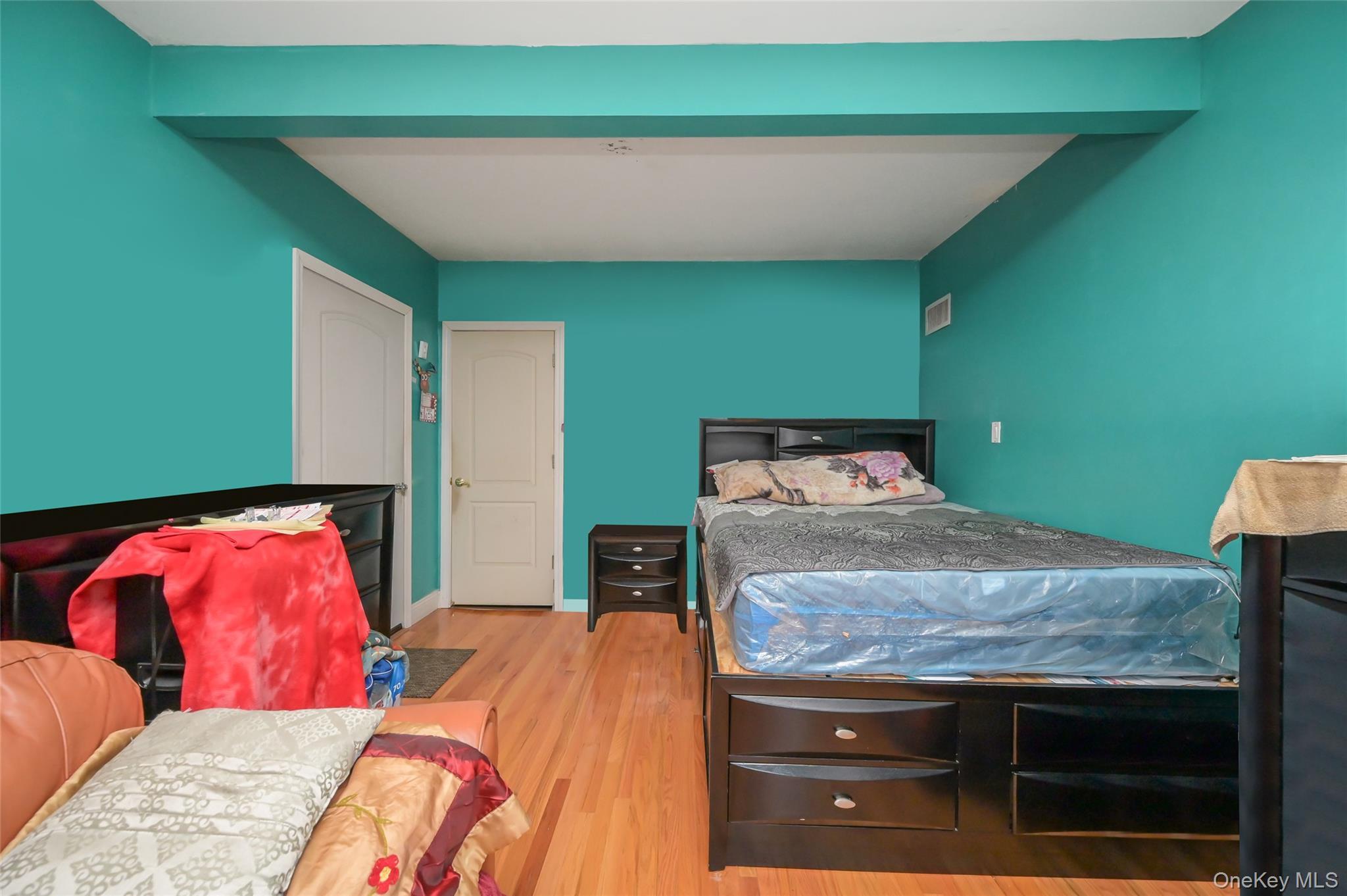 Single Family Cherry  Suffolk County, NY 11722, MLS-932233-21