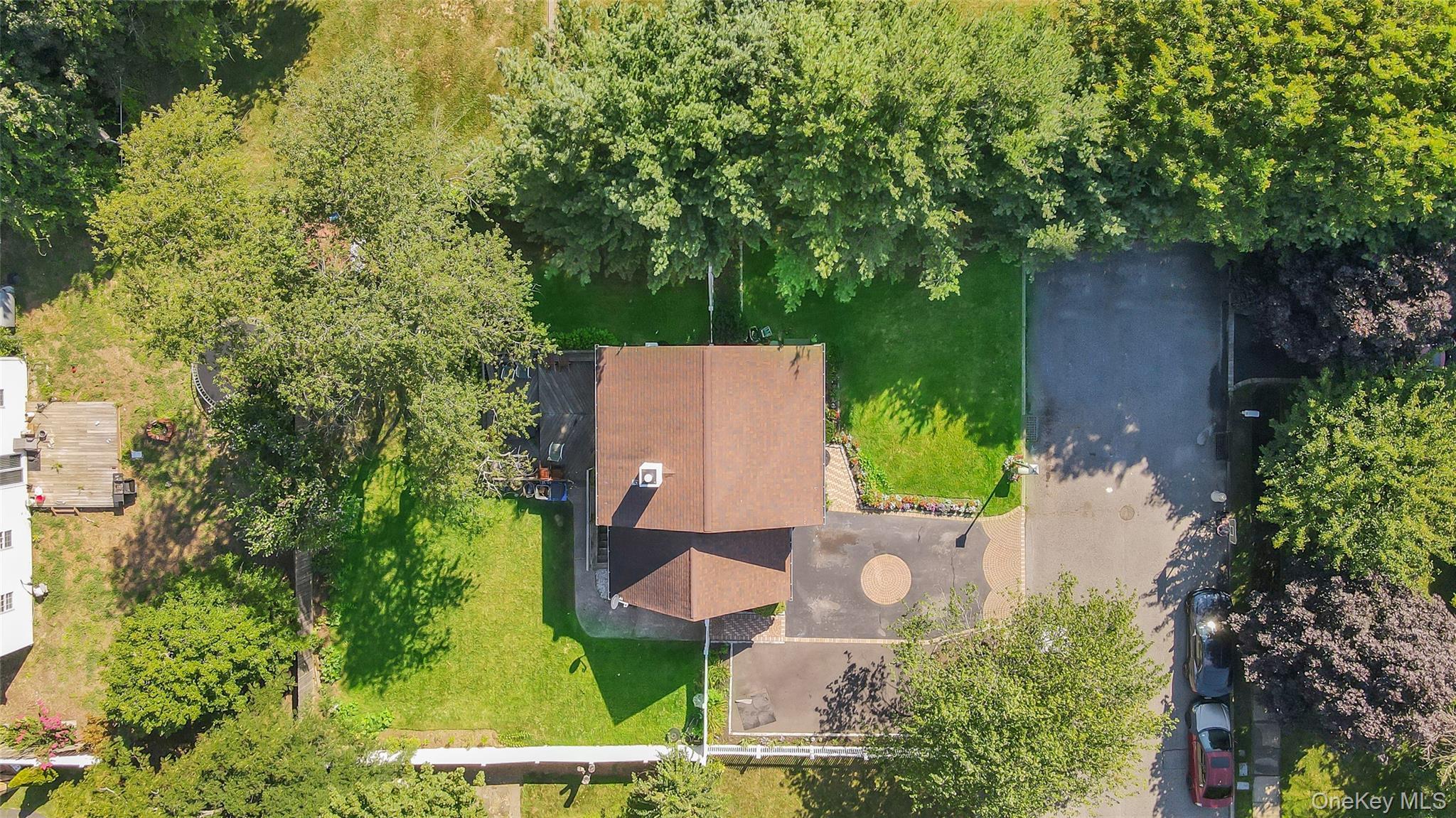 Single Family Cherry  Suffolk County, NY 11722, MLS-932233-25