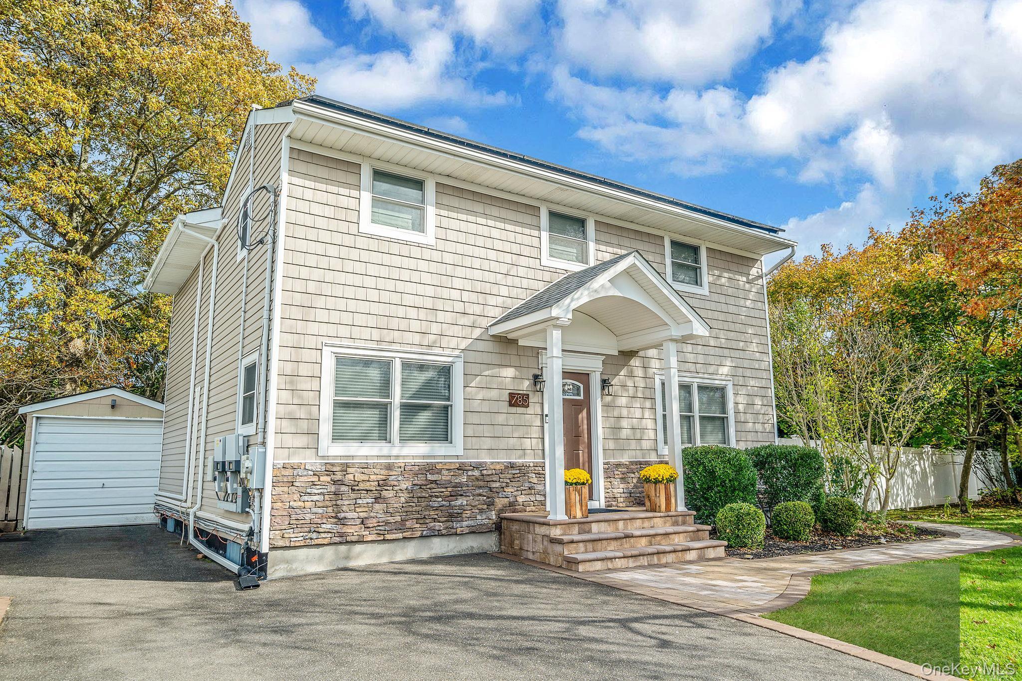 Single Family Franklyn  Suffolk County, NY 11716, MLS-932237-2