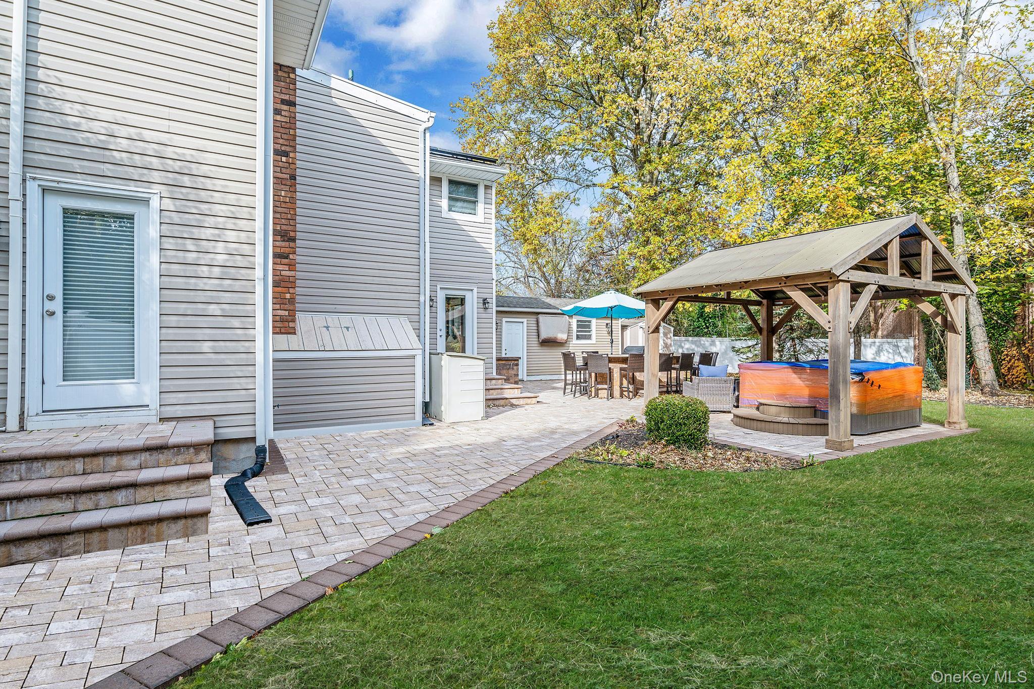 Single Family Franklyn  Suffolk County, NY 11716, MLS-932237-30