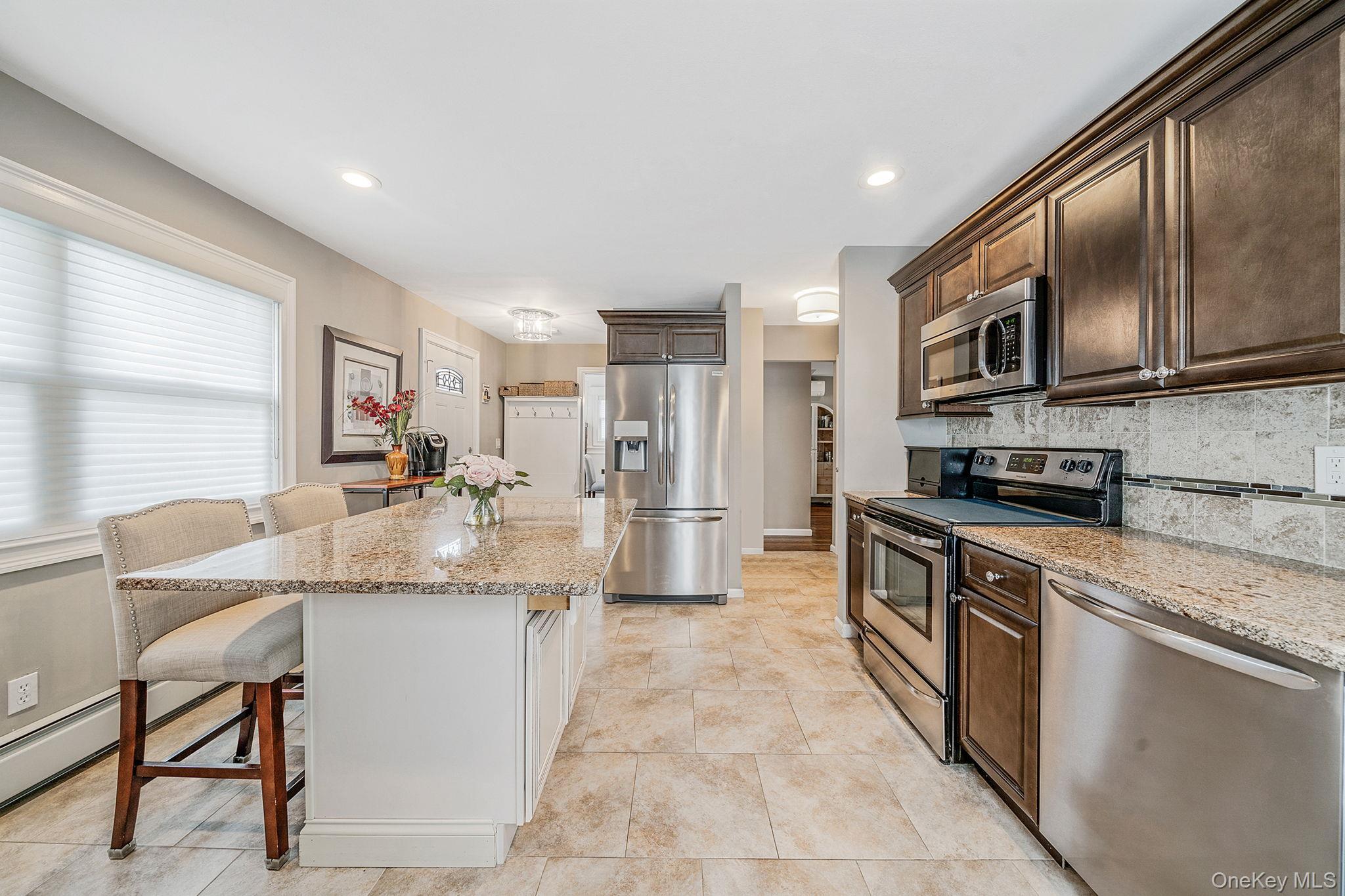 Single Family Franklyn  Suffolk County, NY 11716, MLS-932237-6