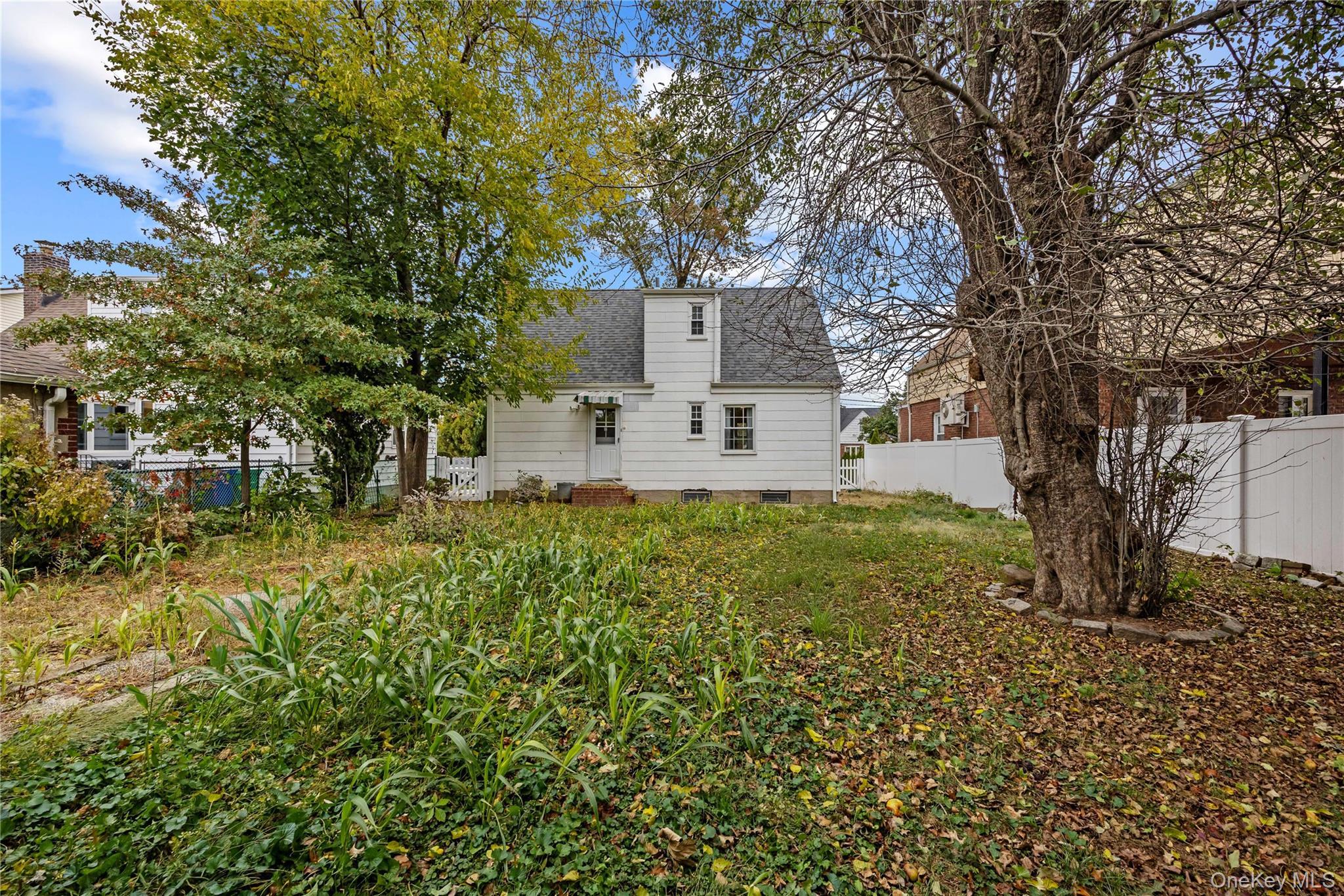 Single Family 151st  Queens, NY 11357, MLS-932275-19