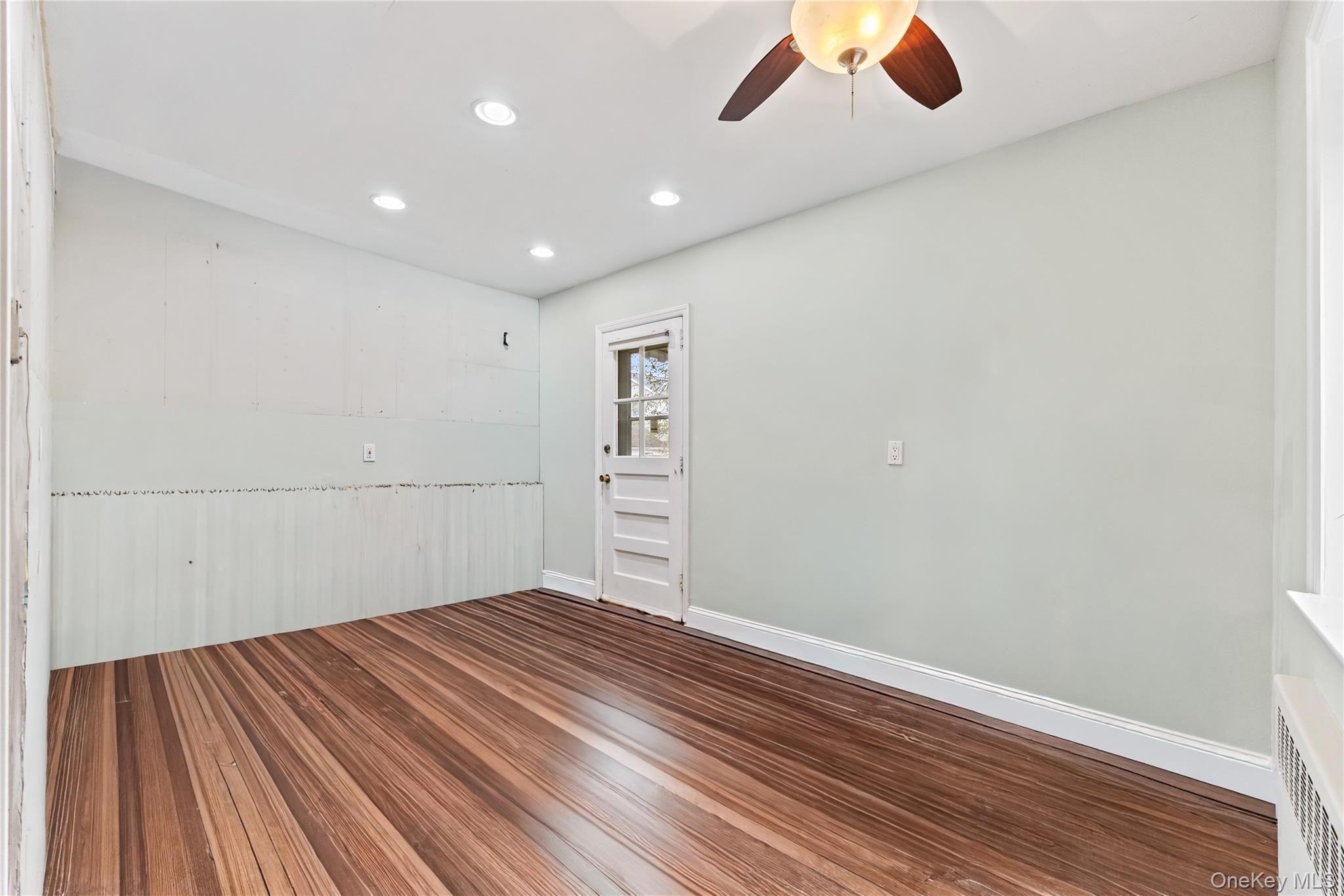 Single Family 151st  Queens, NY 11357, MLS-932275-8