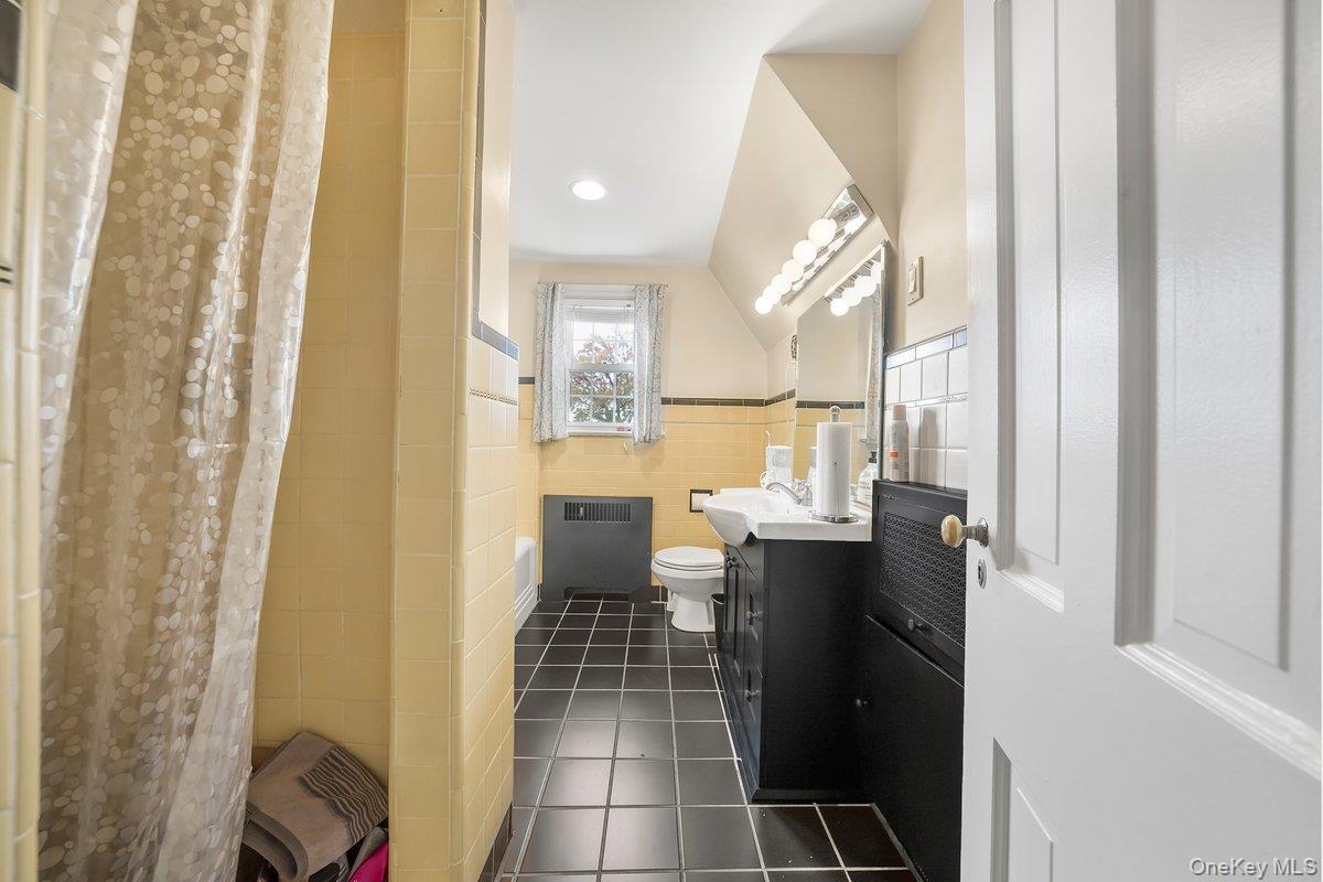 Single Family Huntington  Westchester County, NY 10704, MLS-932294-30