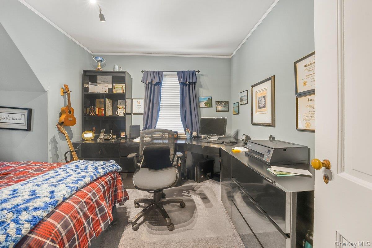 Single Family Huntington  Westchester County, NY 10704, MLS-932294-33