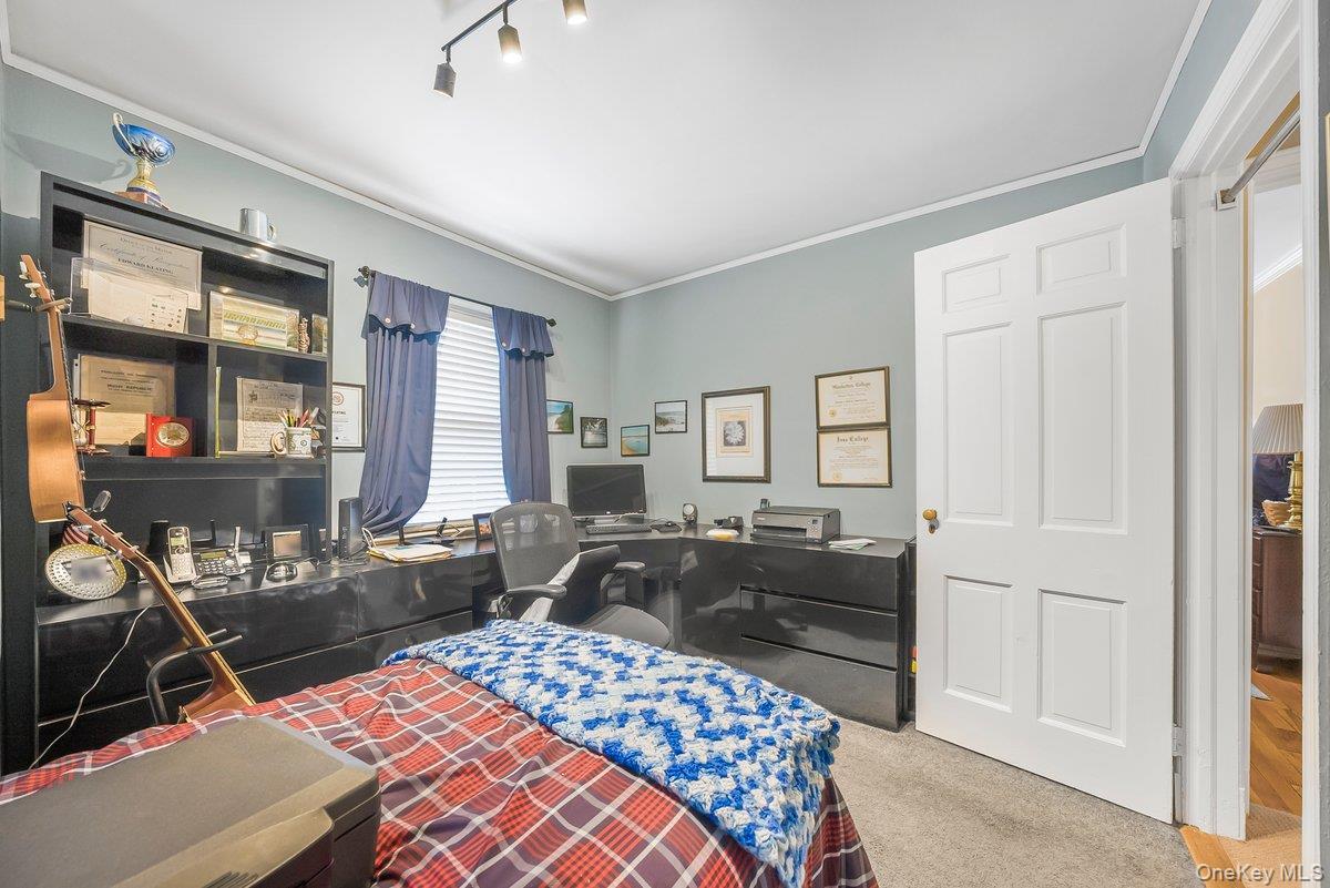 Single Family Huntington  Westchester County, NY 10704, MLS-932294-34