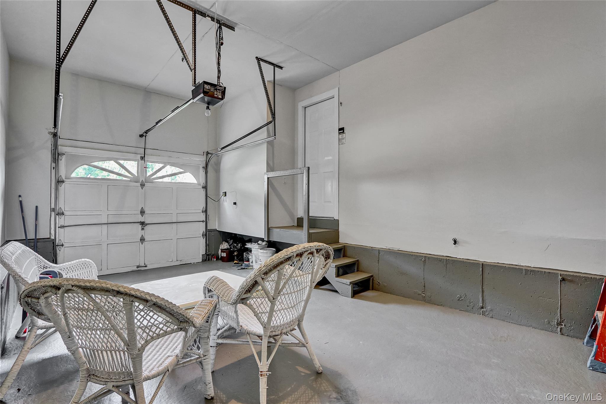 Single Family Singworth  Nassau County, NY 11771, MLS-932301-18