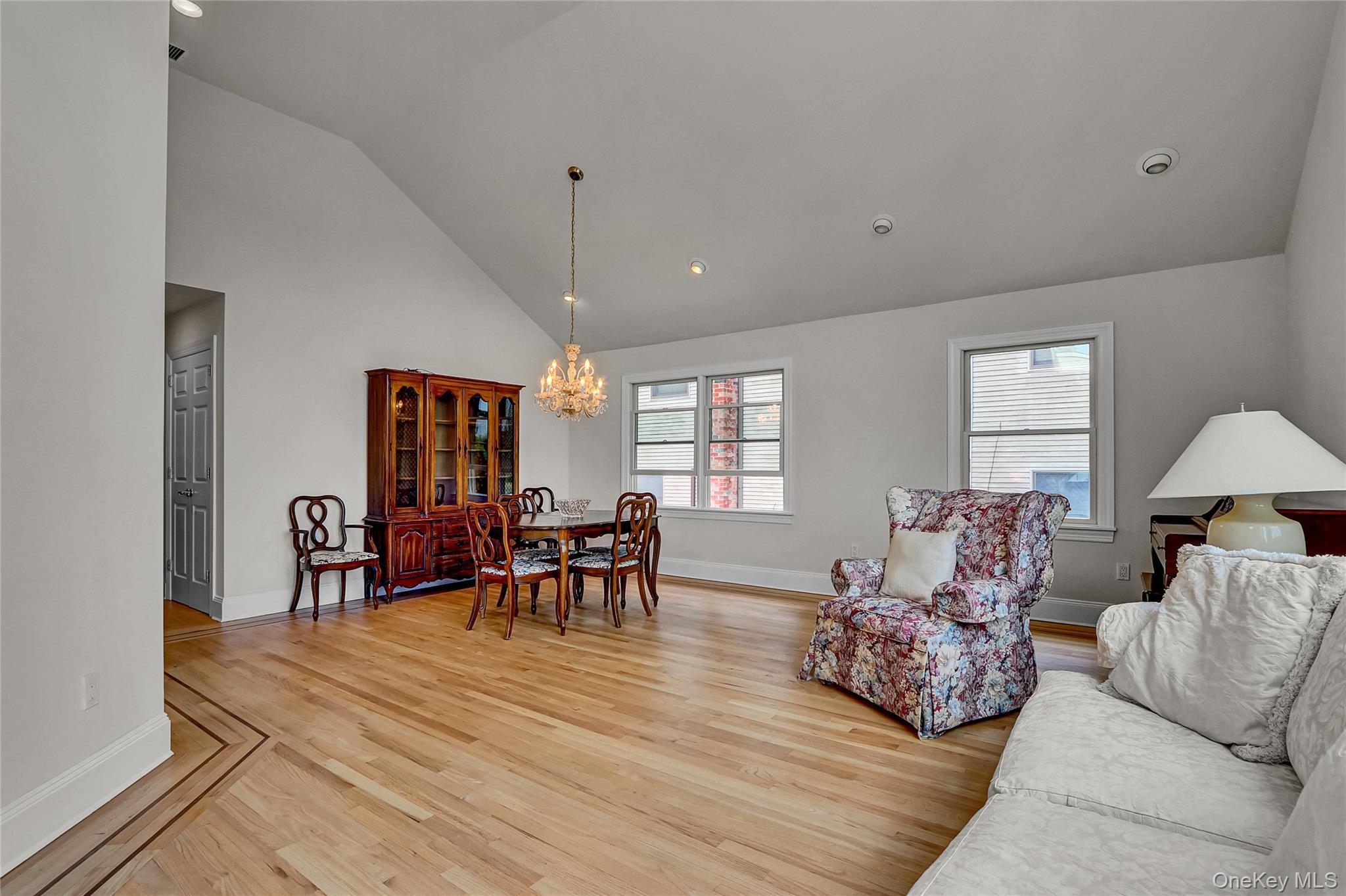 Single Family Singworth  Nassau County, NY 11771, MLS-932301-23