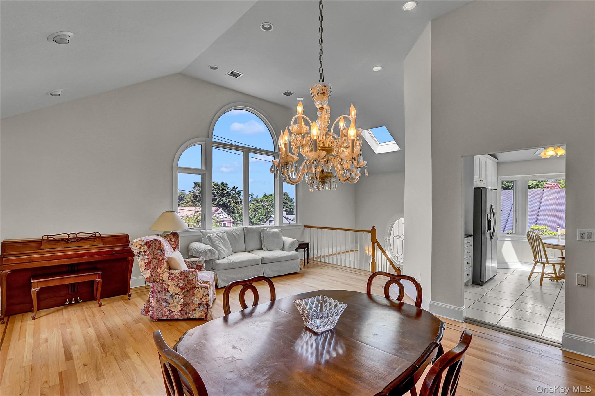 Single Family Singworth  Nassau County, NY 11771, MLS-932301-25