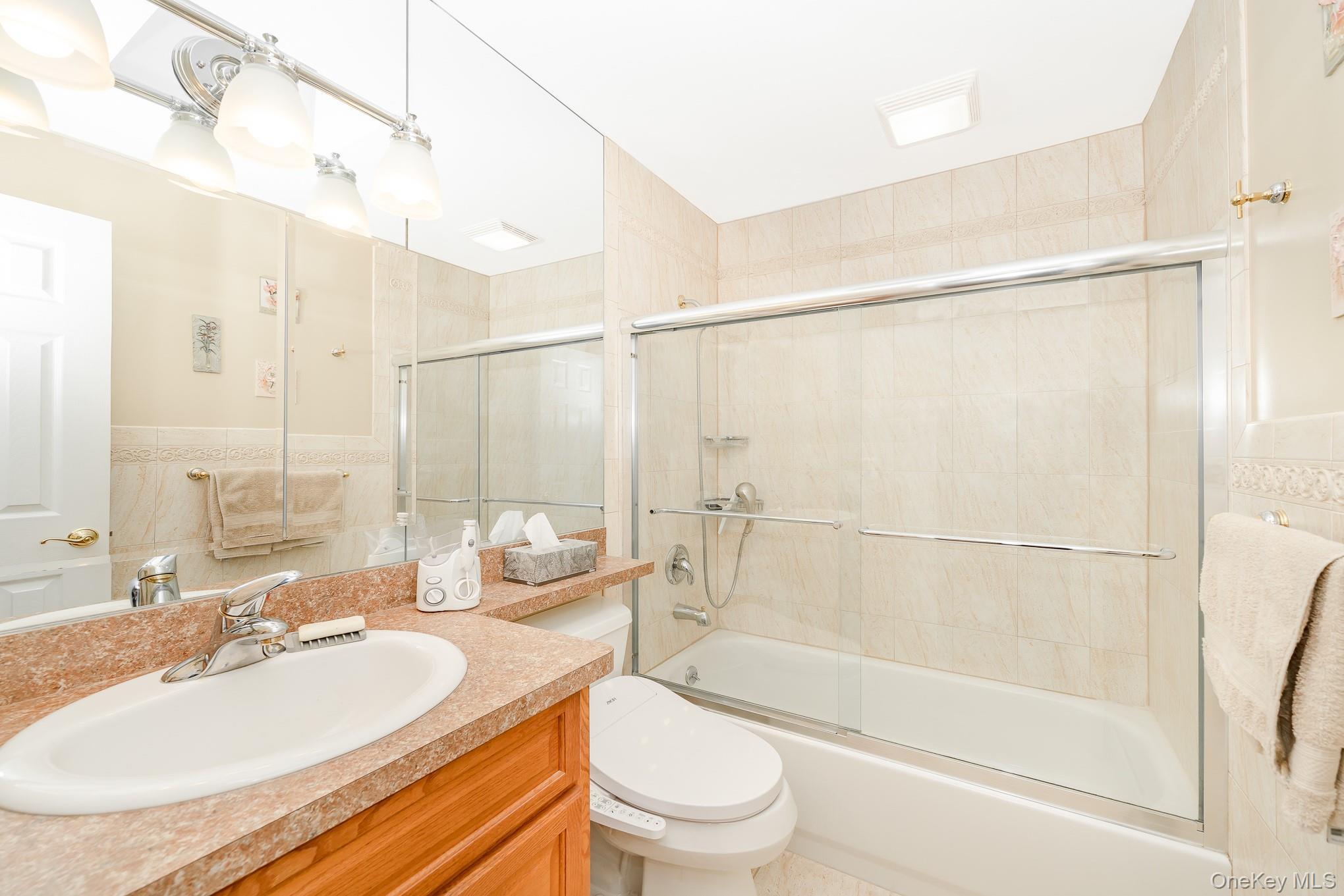 Single Family Sue-ann  Suffolk County, NY 11703, MLS-932302-11