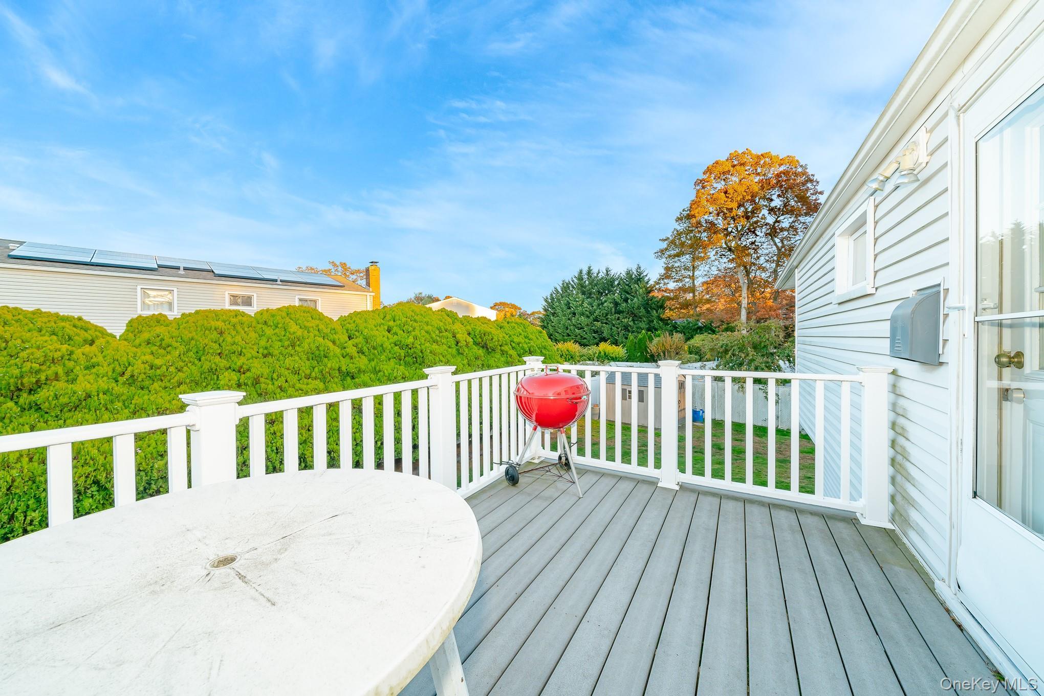 Single Family Sue-ann  Suffolk County, NY 11703, MLS-932302-17