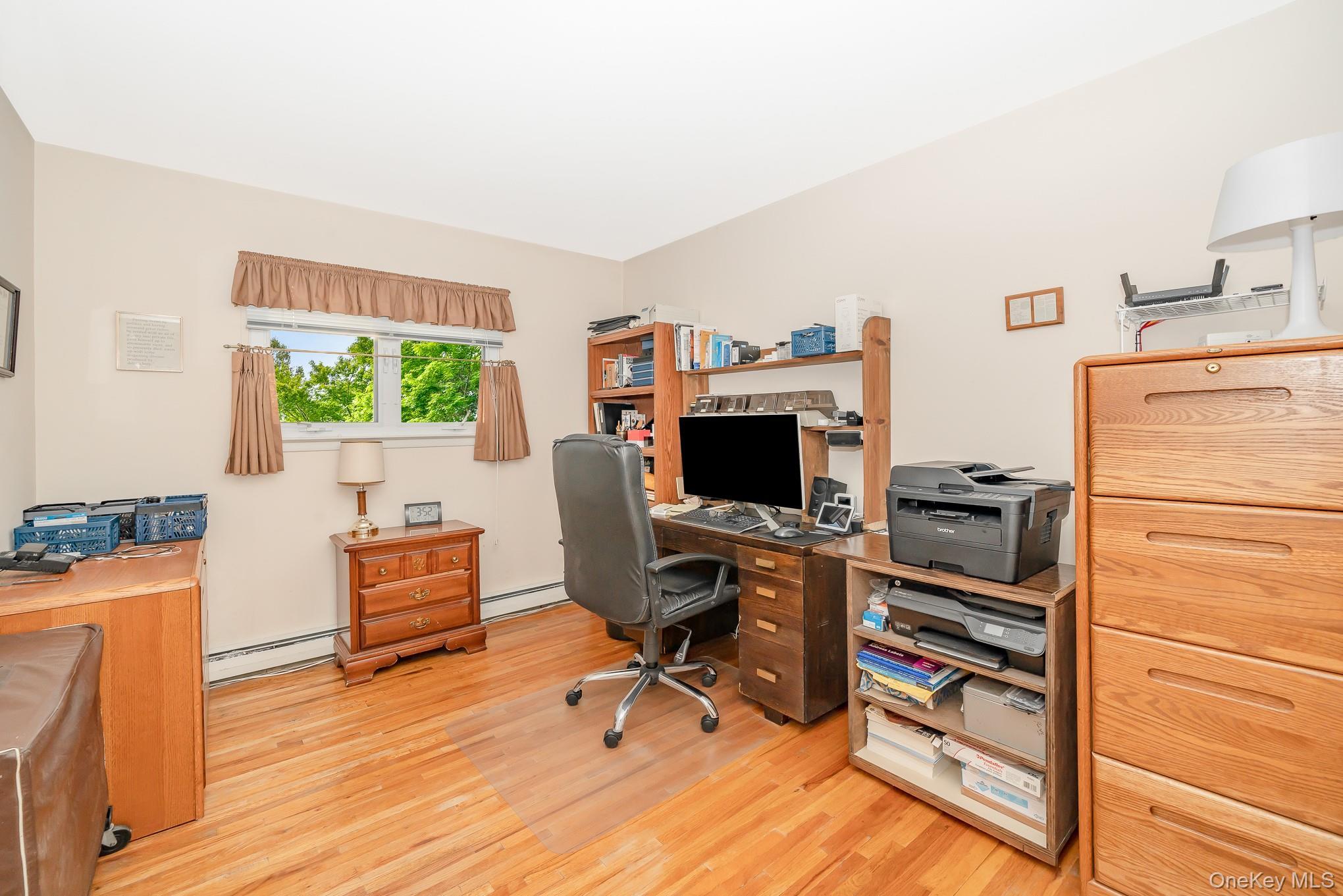 Single Family Sue-ann  Suffolk County, NY 11703, MLS-932302-9