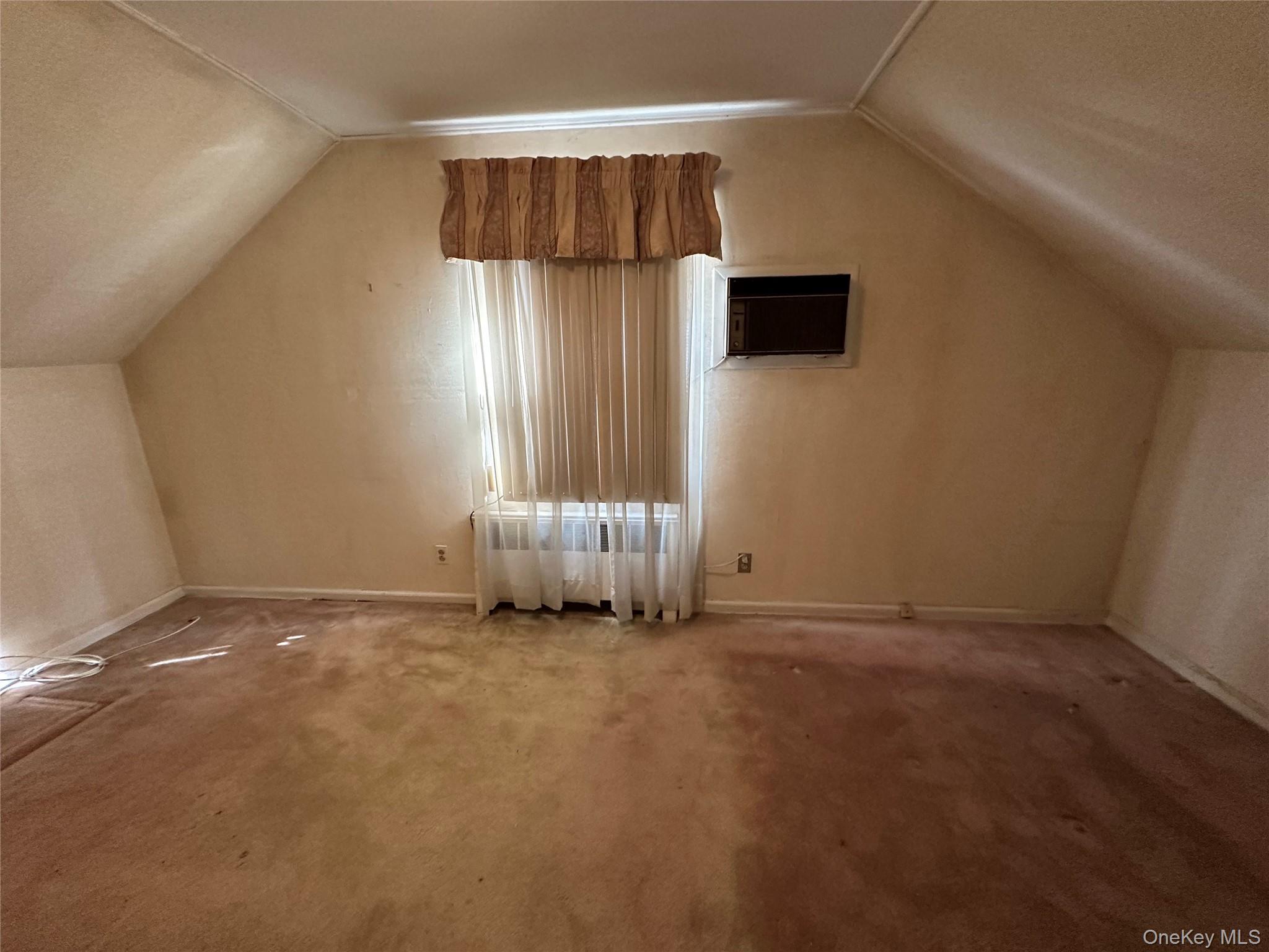 Single Family 20th Queens, NY 11357, MLS-932308-16