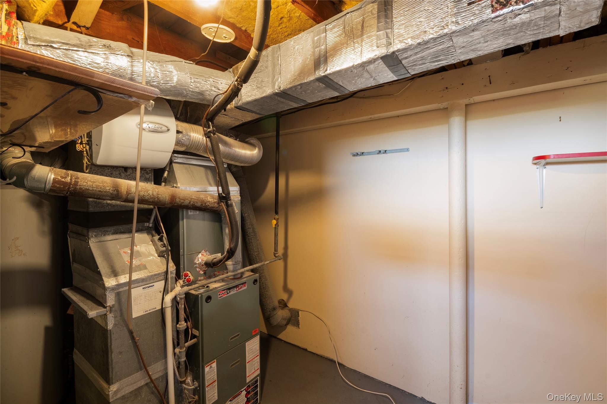 Single Family Carll  Suffolk County, NY 11706, MLS-932332-27