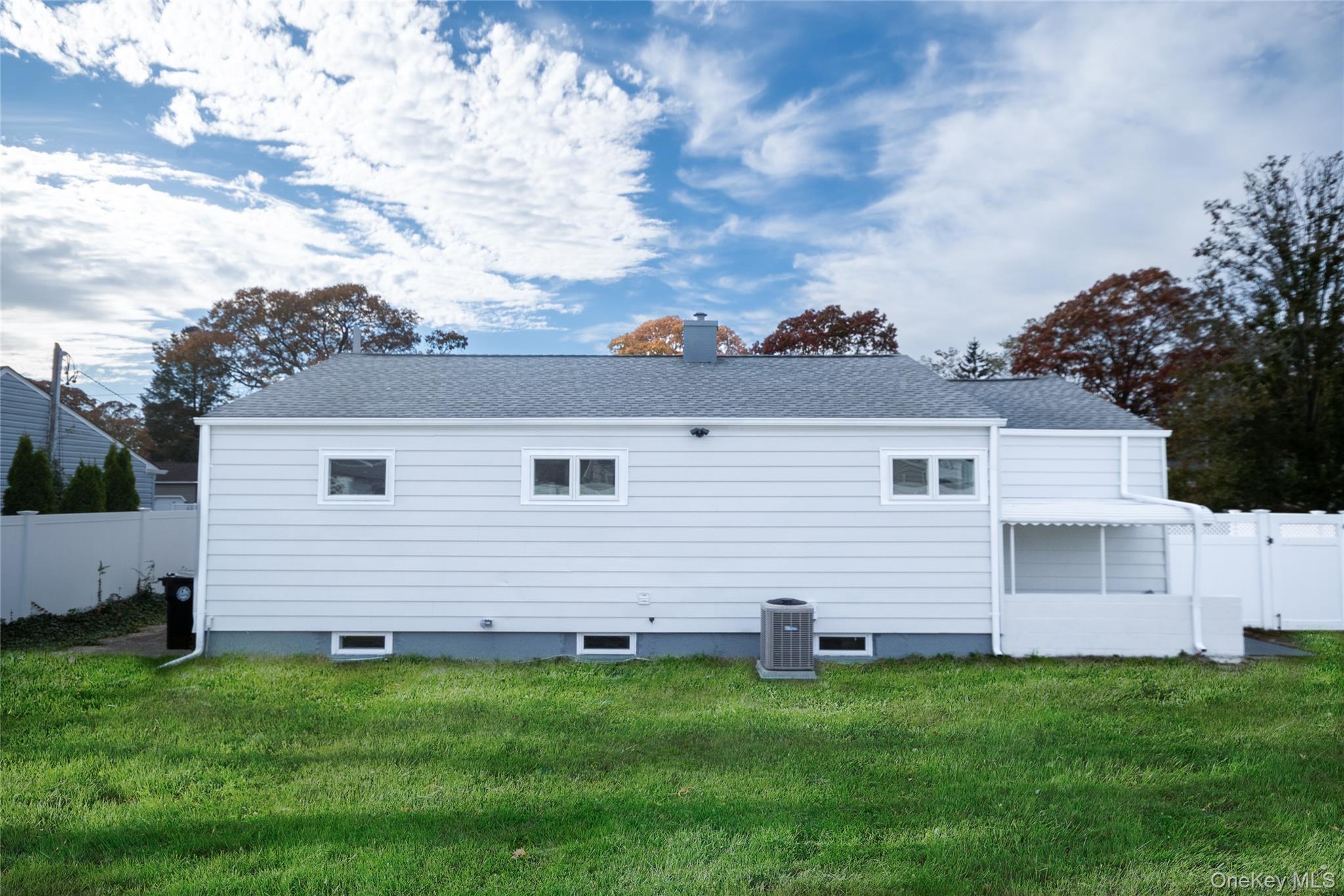 Single Family Carll  Suffolk County, NY 11706, MLS-932332-5