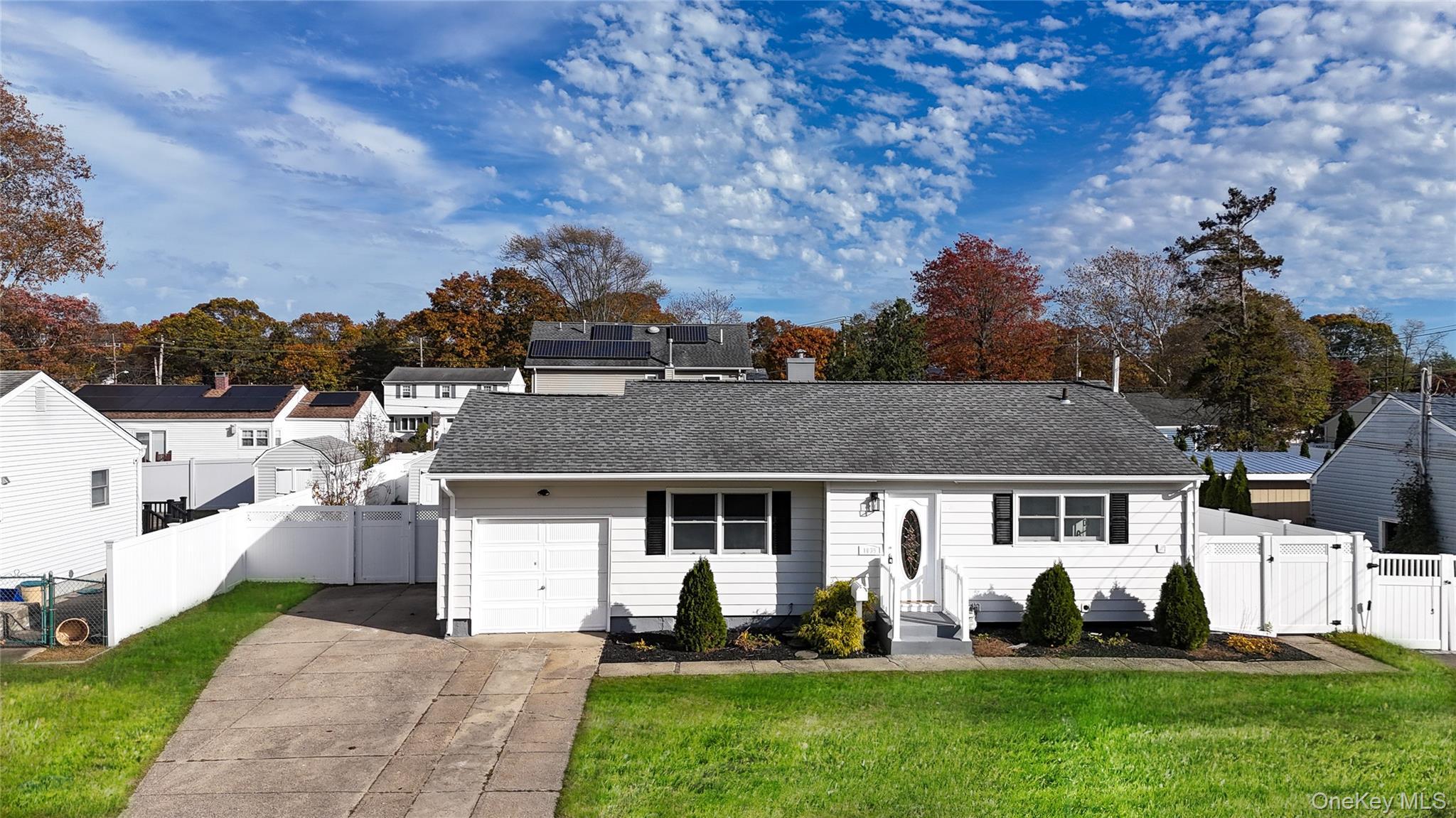 Single Family Carll  Suffolk County, NY 11706, MLS-932332-8