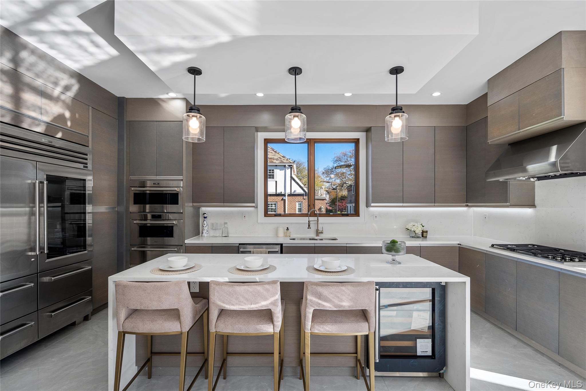 Single Family Boulevard  Queens, NY 11357, MLS-932355-28