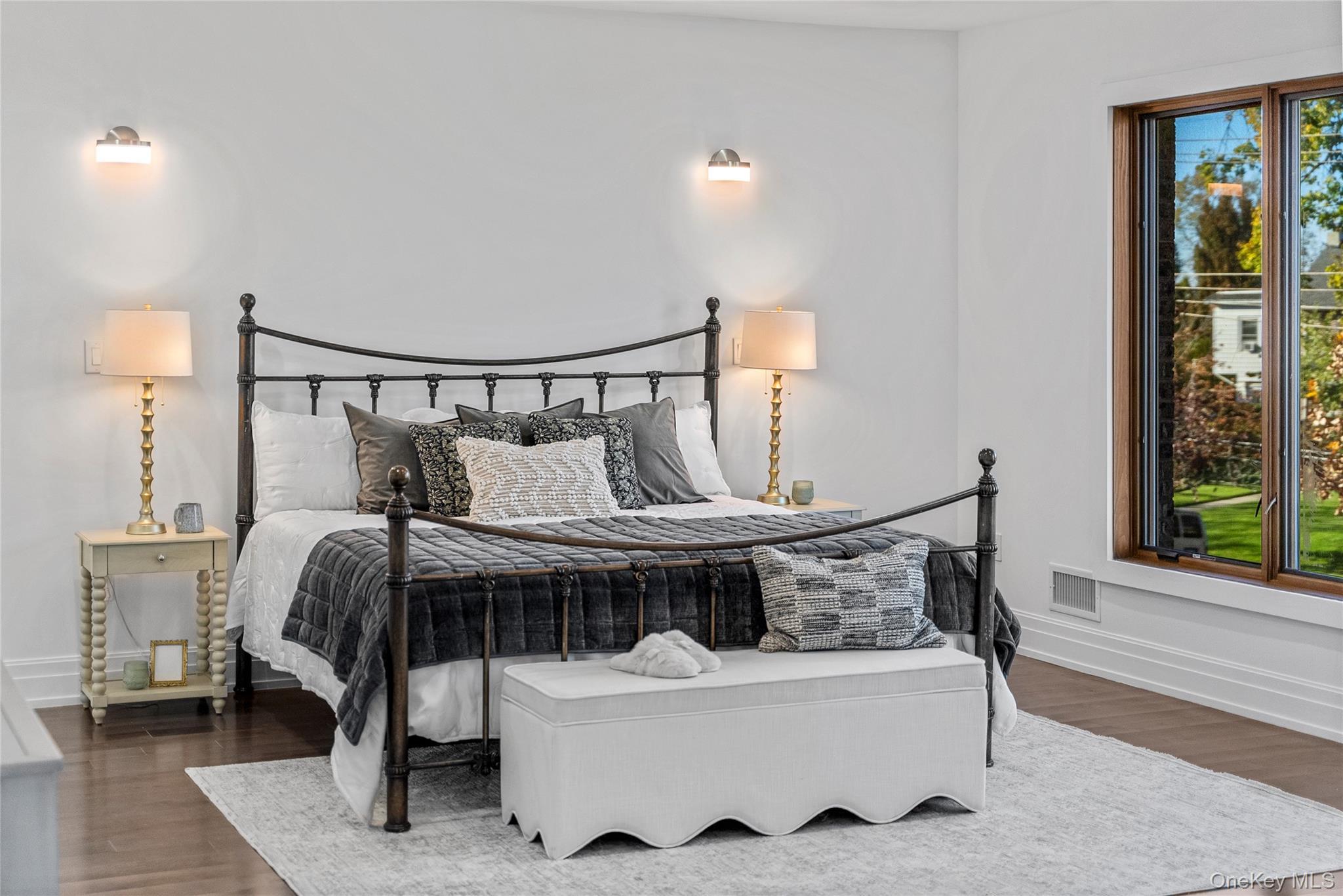 Single Family Boulevard  Queens, NY 11357, MLS-932355-44