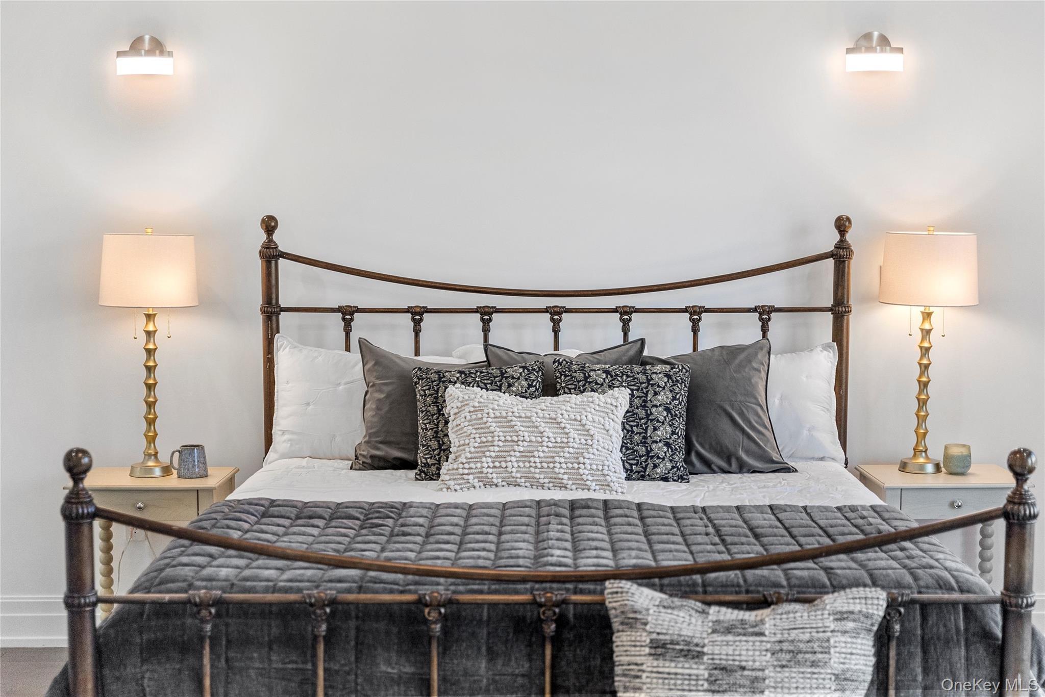 Single Family Boulevard  Queens, NY 11357, MLS-932355-48