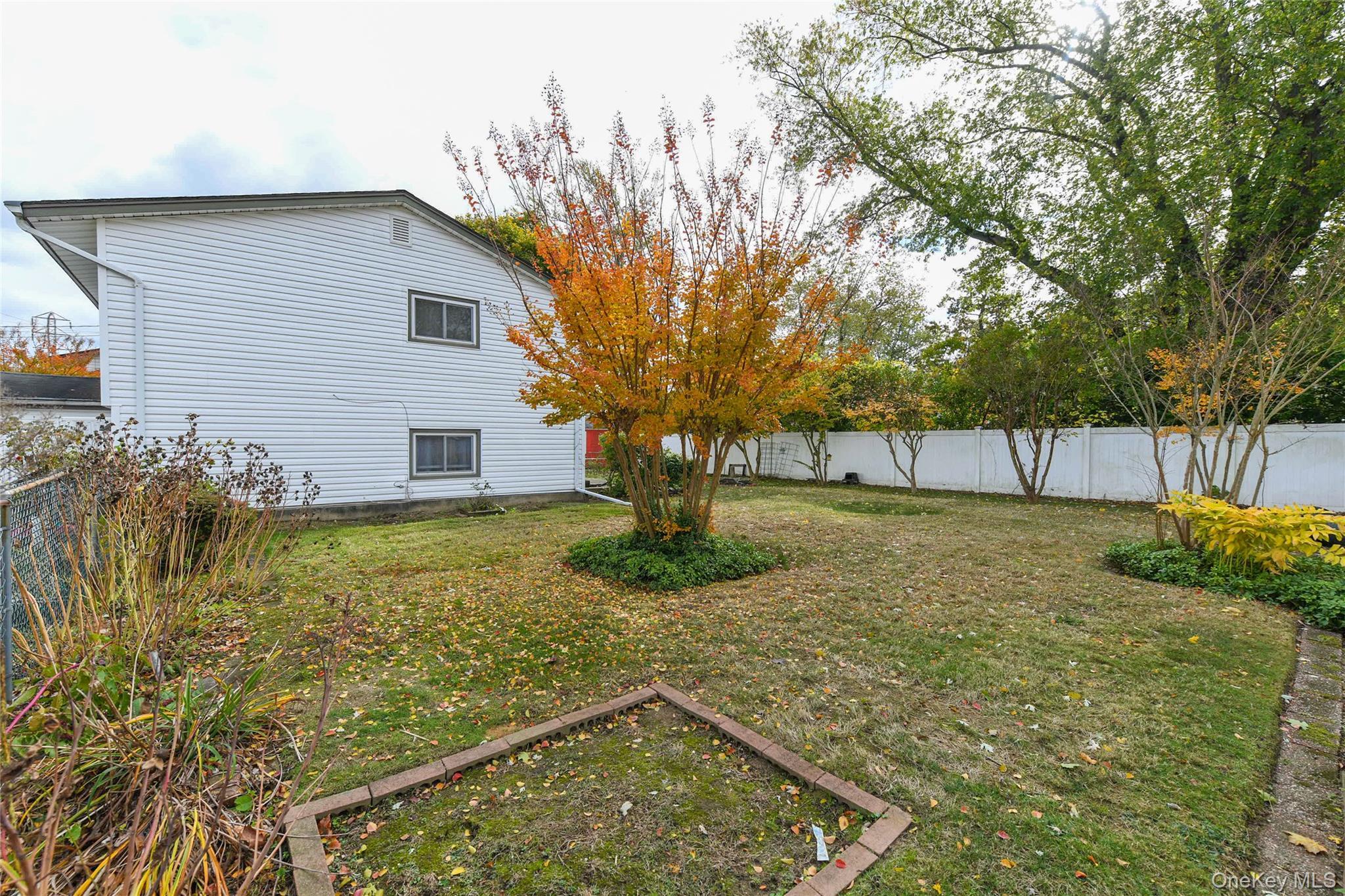 Single Family Clarke  Suffolk County, NY 11717, MLS-932360-4