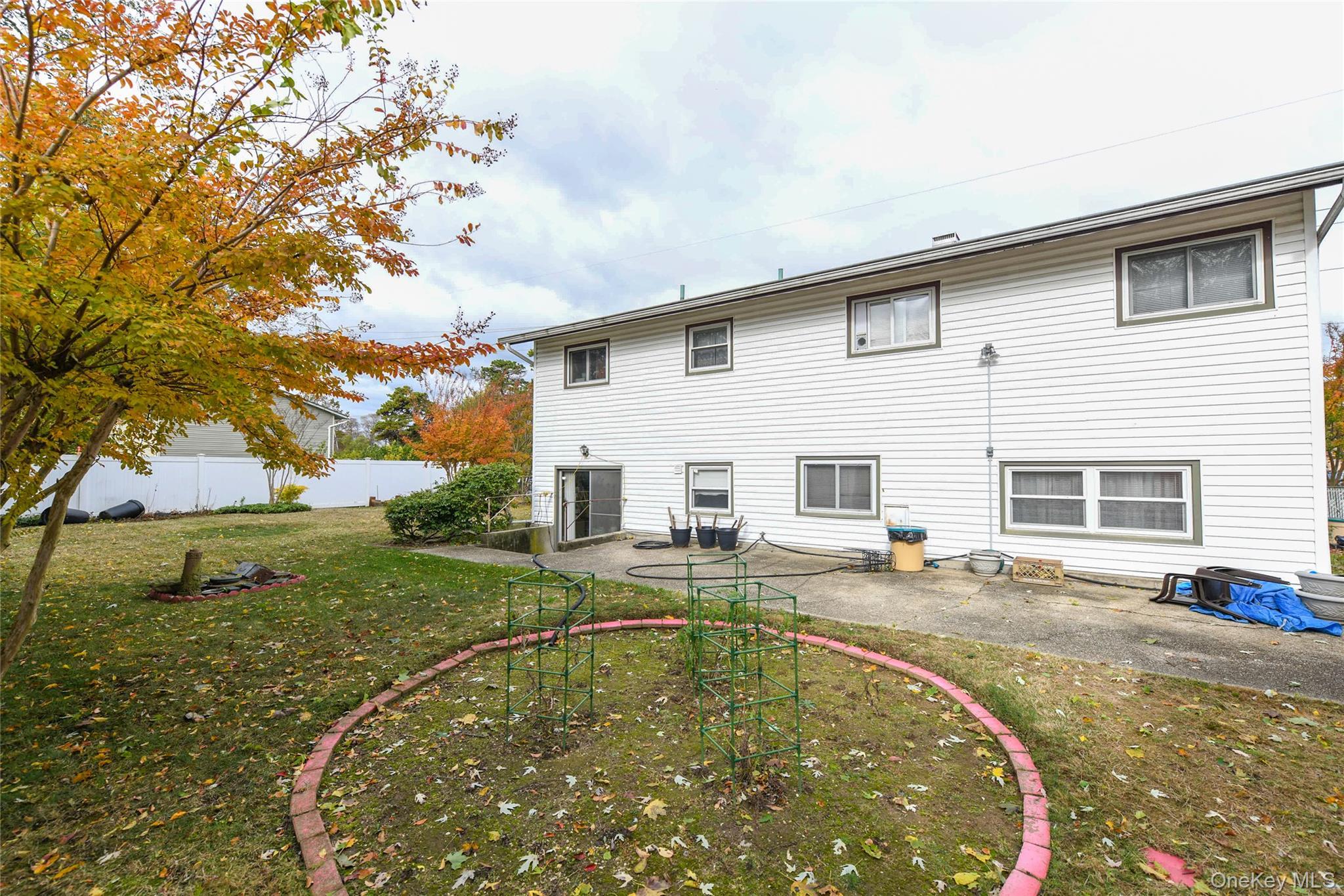 Single Family Clarke  Suffolk County, NY 11717, MLS-932360-6