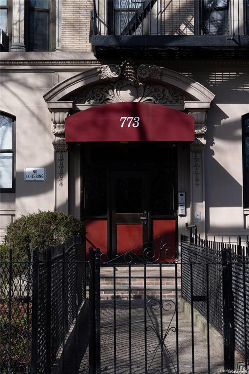 Coop Eastern Parkway  Brooklyn, NY 11213, MLS-932368-8