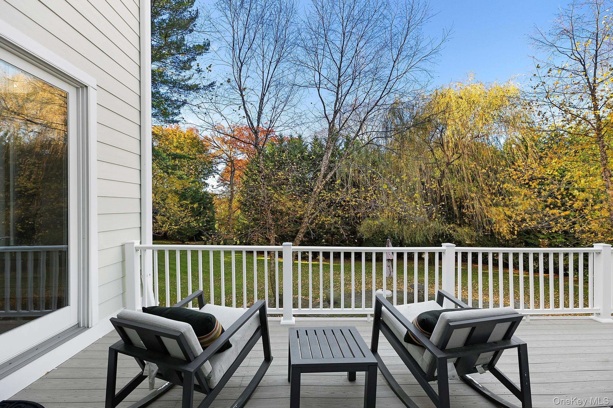 Single Family Round Swamp Suffolk County, NY 11747, MLS-932389-18