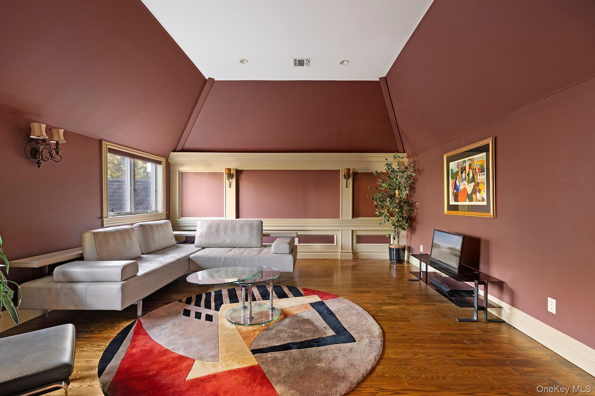 Single Family Round Swamp Suffolk County, NY 11747, MLS-932389-33