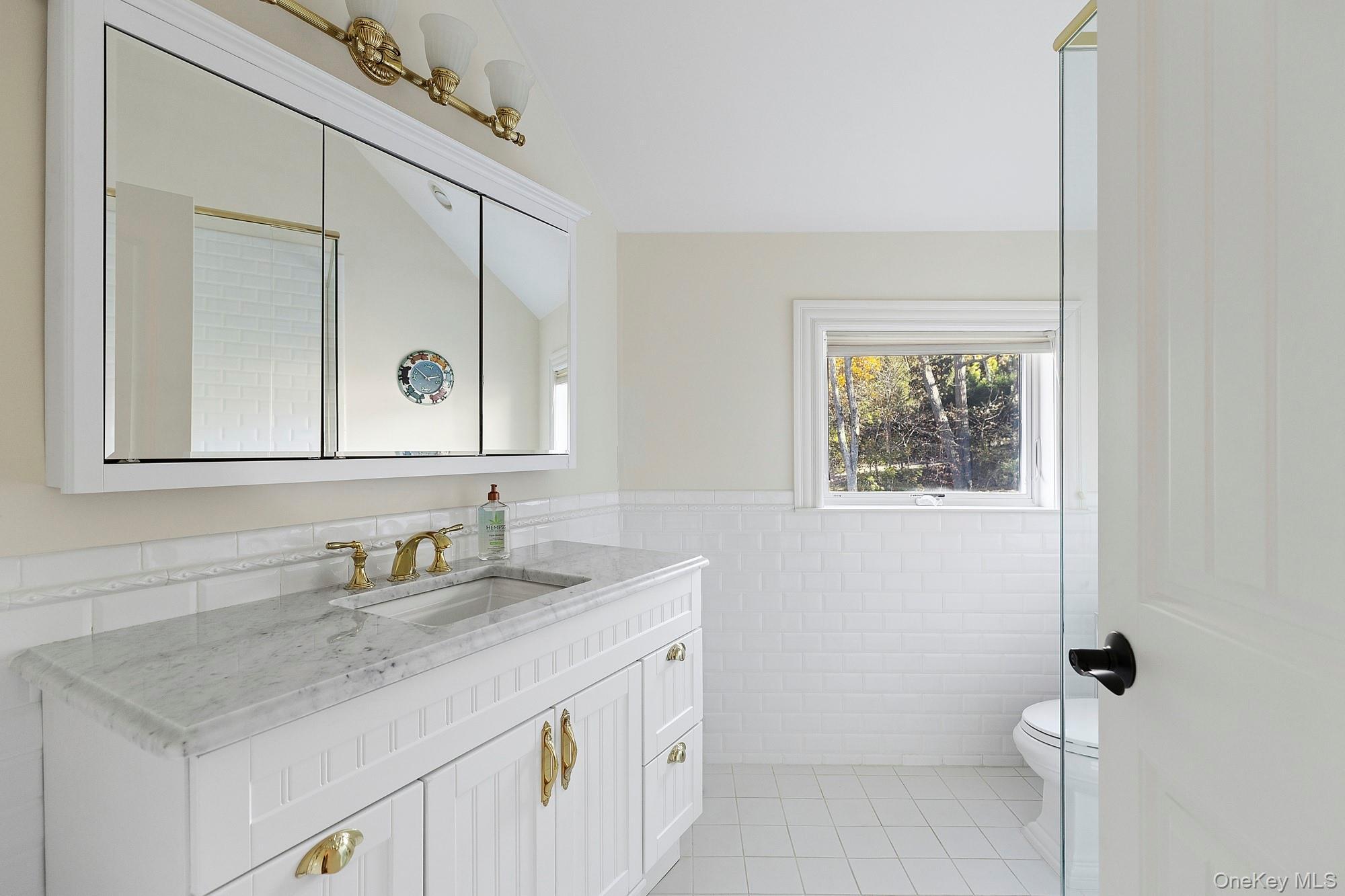 Single Family Round Swamp Suffolk County, NY 11747, MLS-932389-34