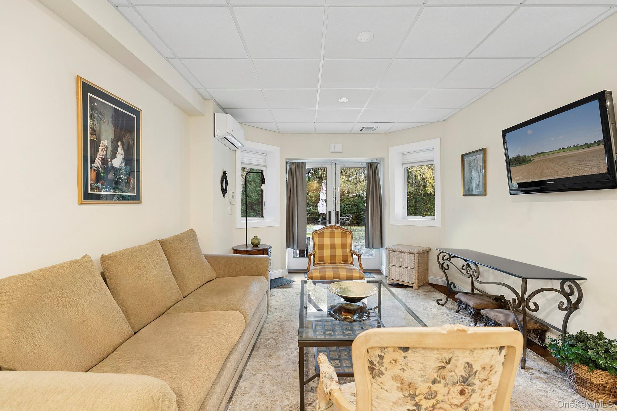 Single Family Round Swamp Suffolk County, NY 11747, MLS-932389-37