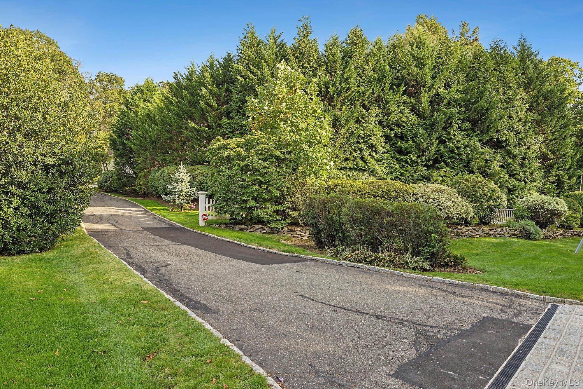 Single Family Round Swamp Suffolk County, NY 11747, MLS-932389-6