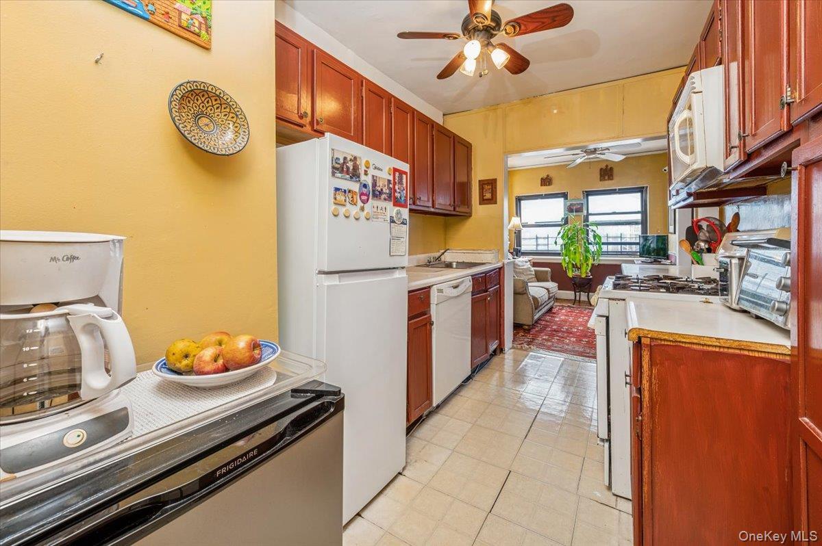 Coop Chatsworth  Westchester County, NY 10538, MLS-932392-13