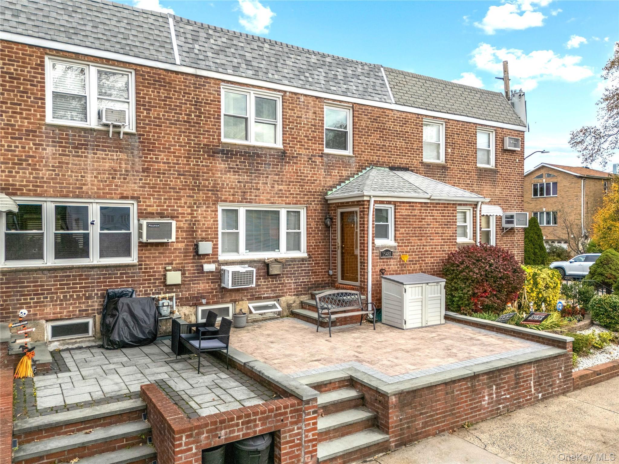 Single Family Riverside  Queens, NY 11357, MLS-932394-18