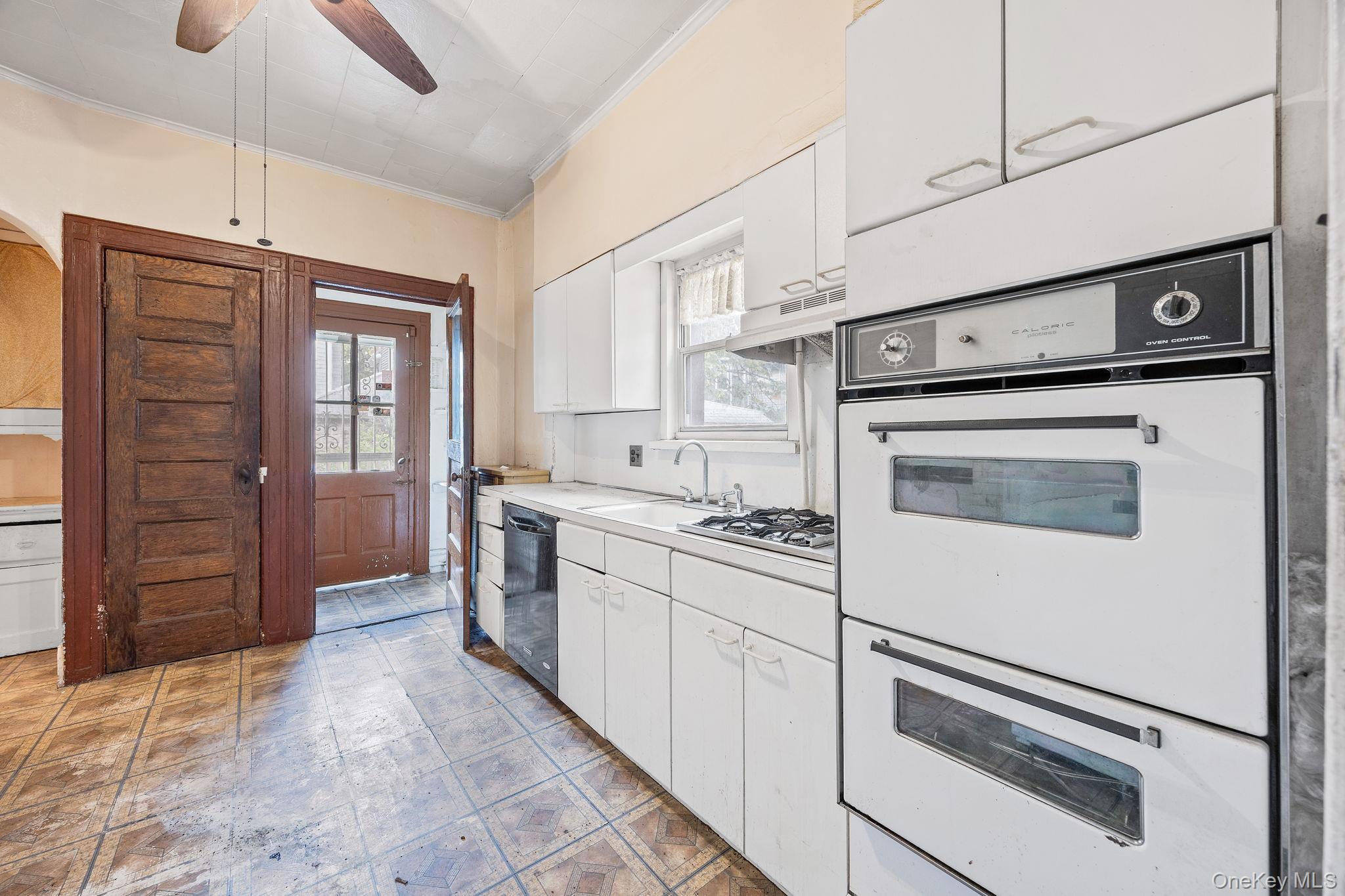 Single Family Argyle Brooklyn, NY 11230, MLS-932399-9