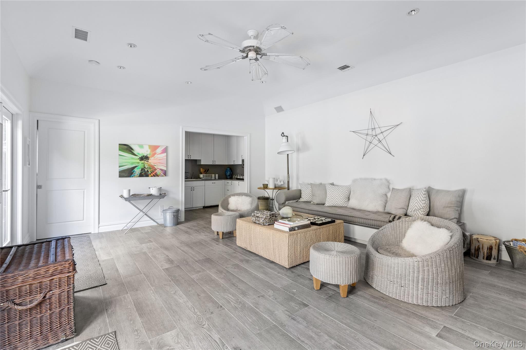 Single Family Soundview Lane Nassau County, NY 11050, MLS-932420-35
